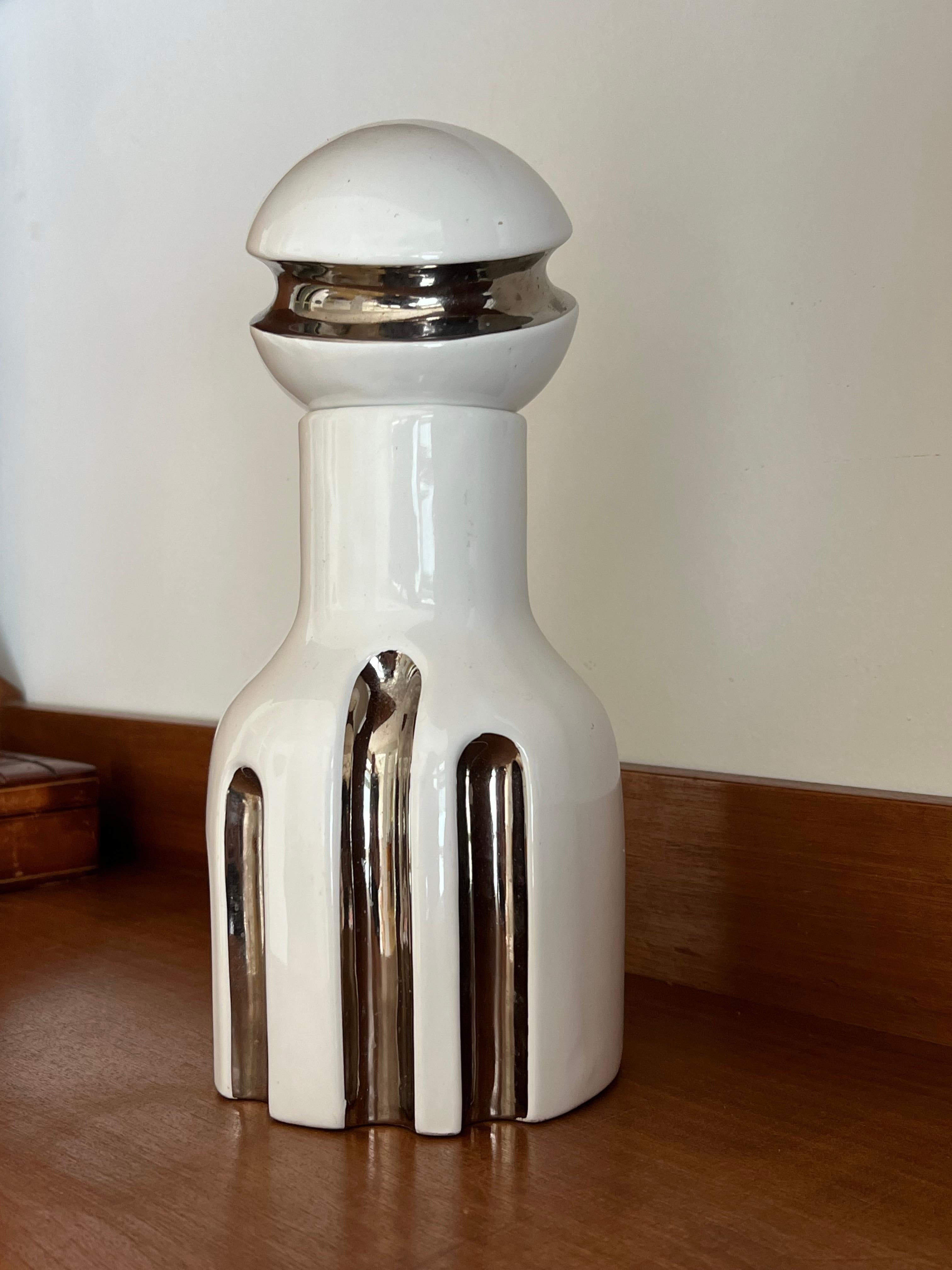 Vase Urban Wabi, Totem sculptural en céramique organique des années 1970 en vente 3