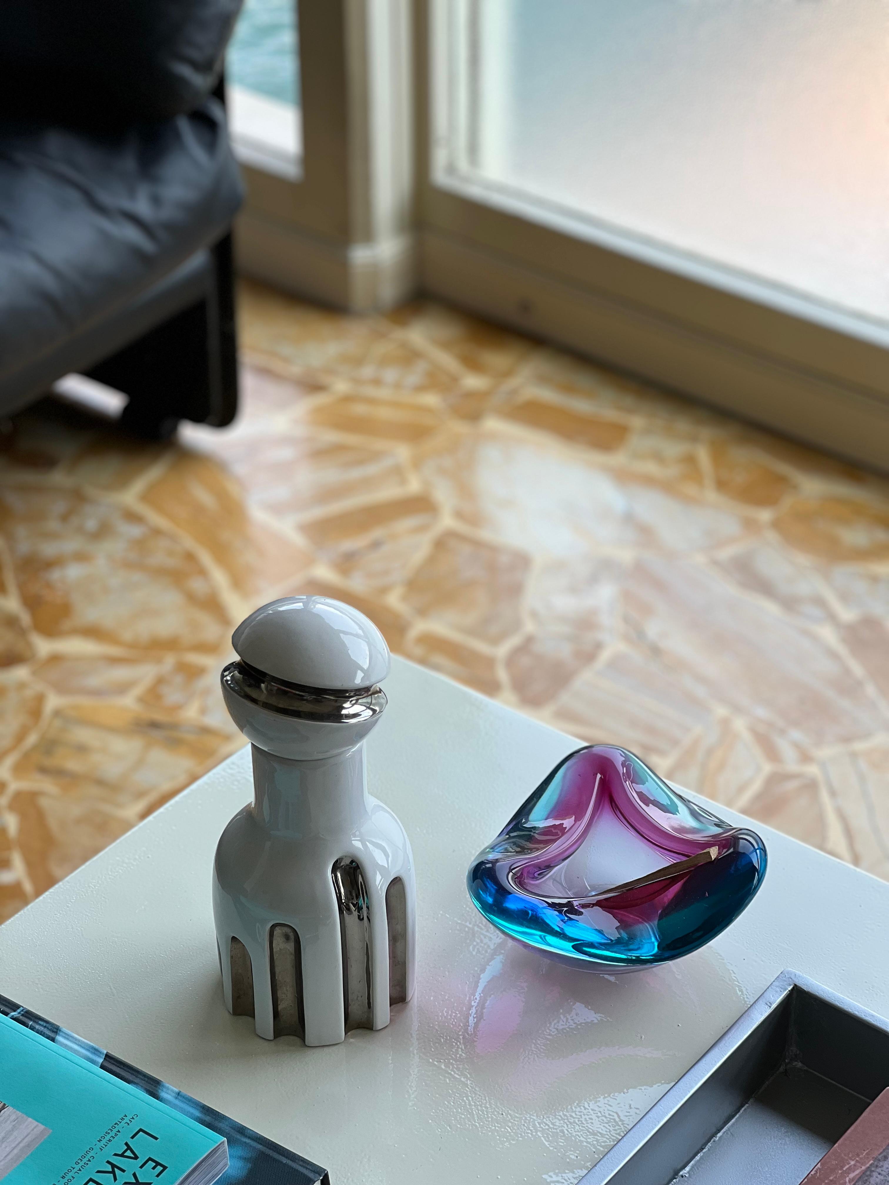 Moderne Vase Urban Wabi, Totem sculptural en céramique organique des années 1970 en vente