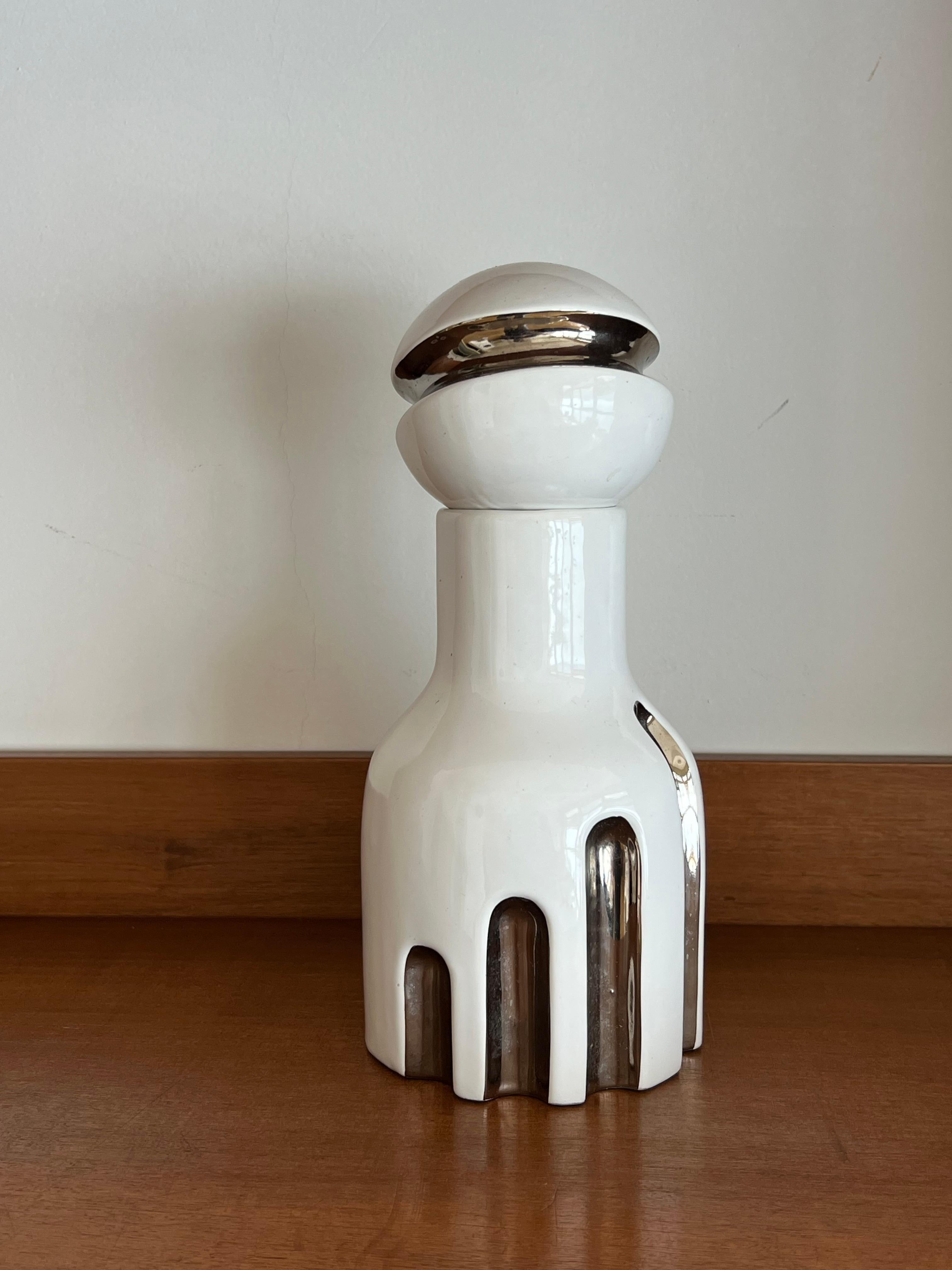 Céramique Vase Urban Wabi, Totem sculptural en céramique organique des années 1970 en vente