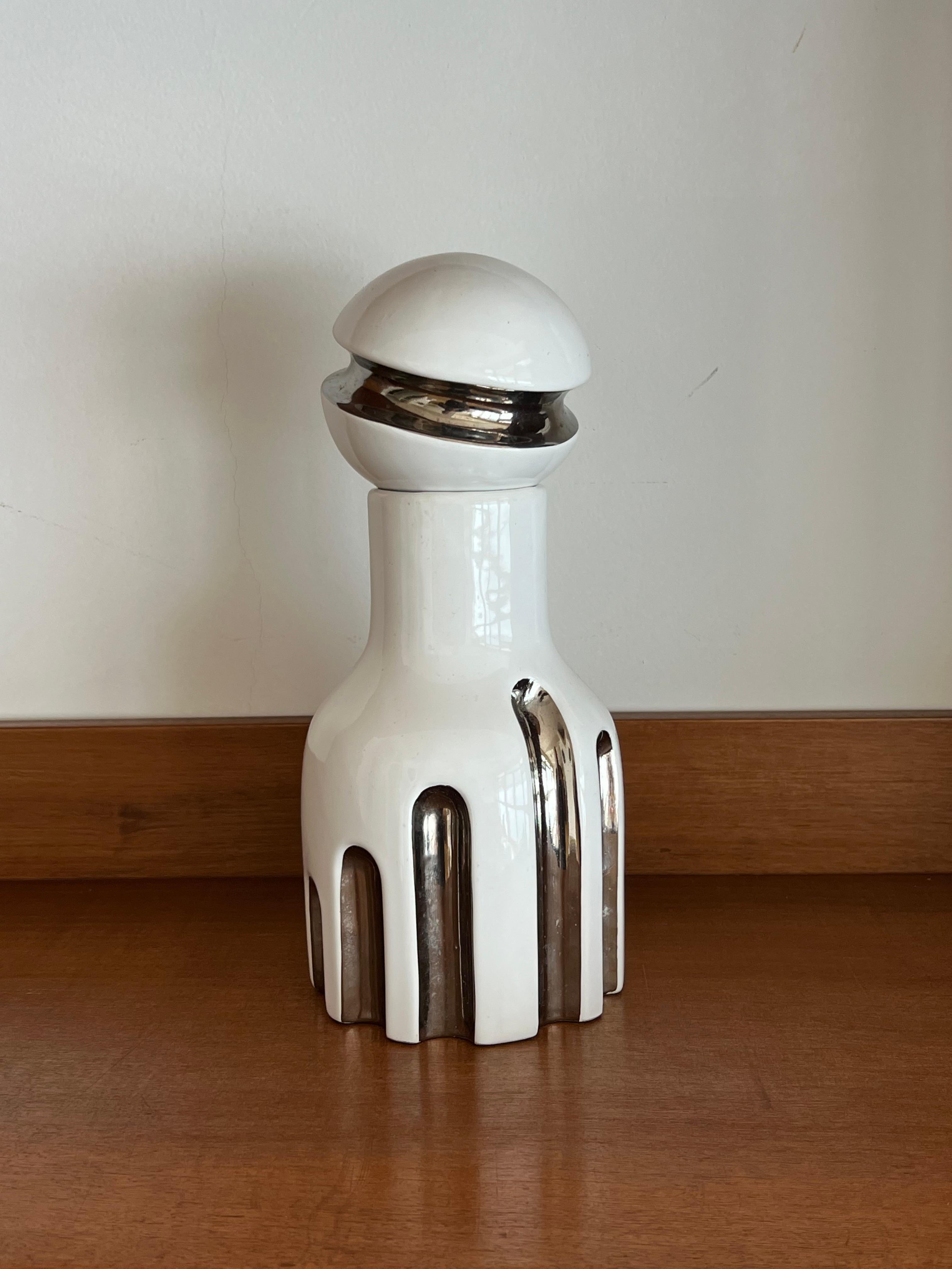 Vase Urban Wabi, Totem sculptural en céramique organique des années 1970 en vente 2