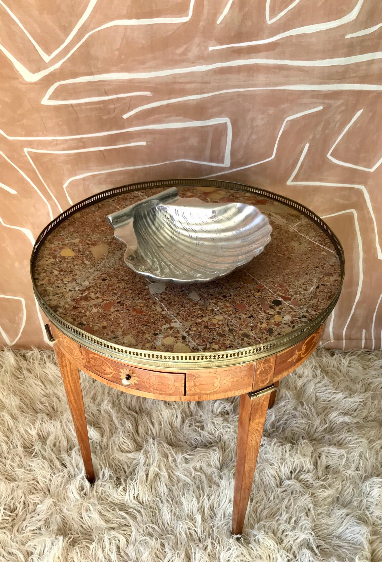 Decorative Clam Shell Bowl of Polished Aluminum For Sale 5