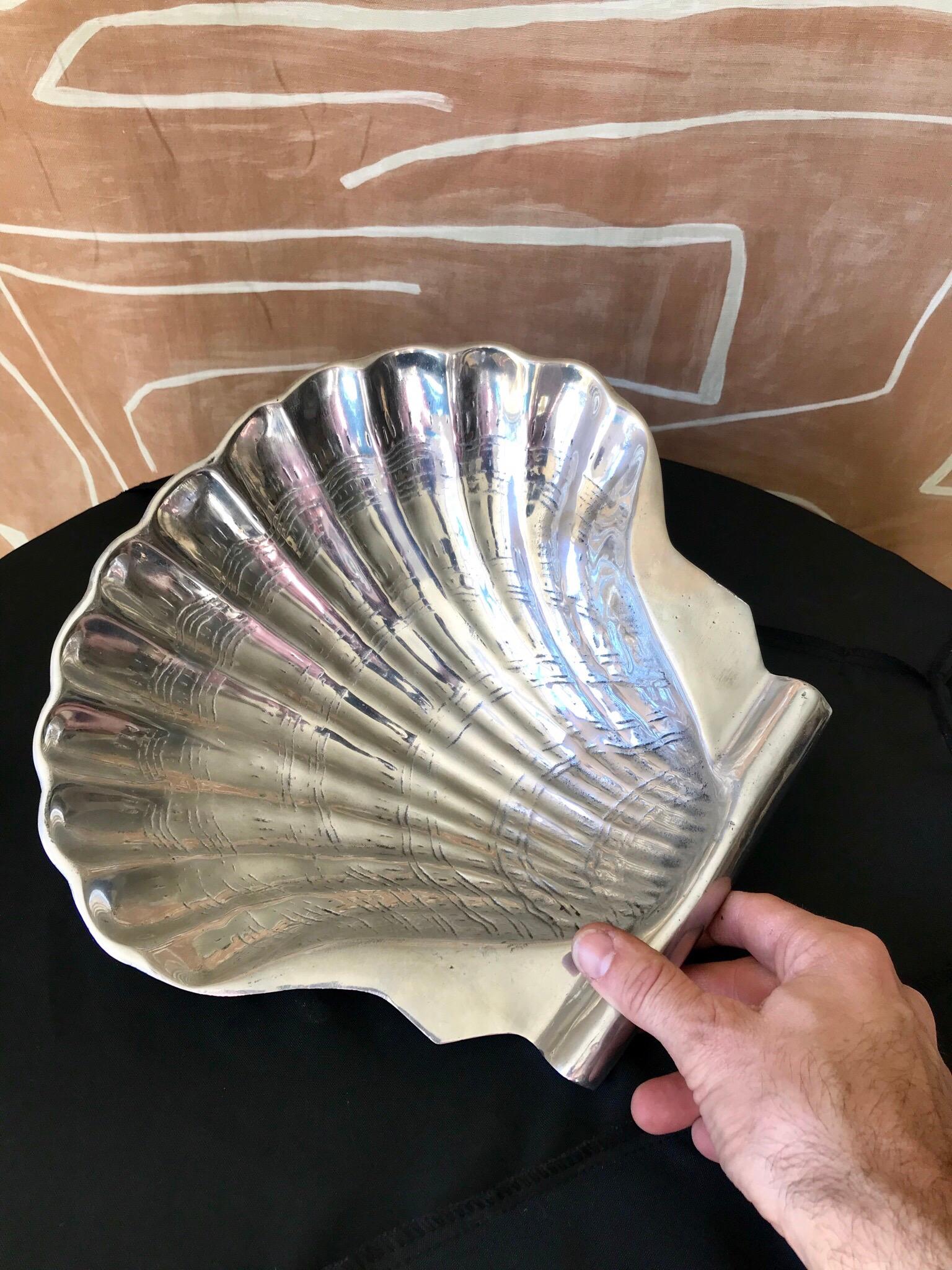 Decorative Clam Shell Bowl of Polished Aluminum For Sale 6