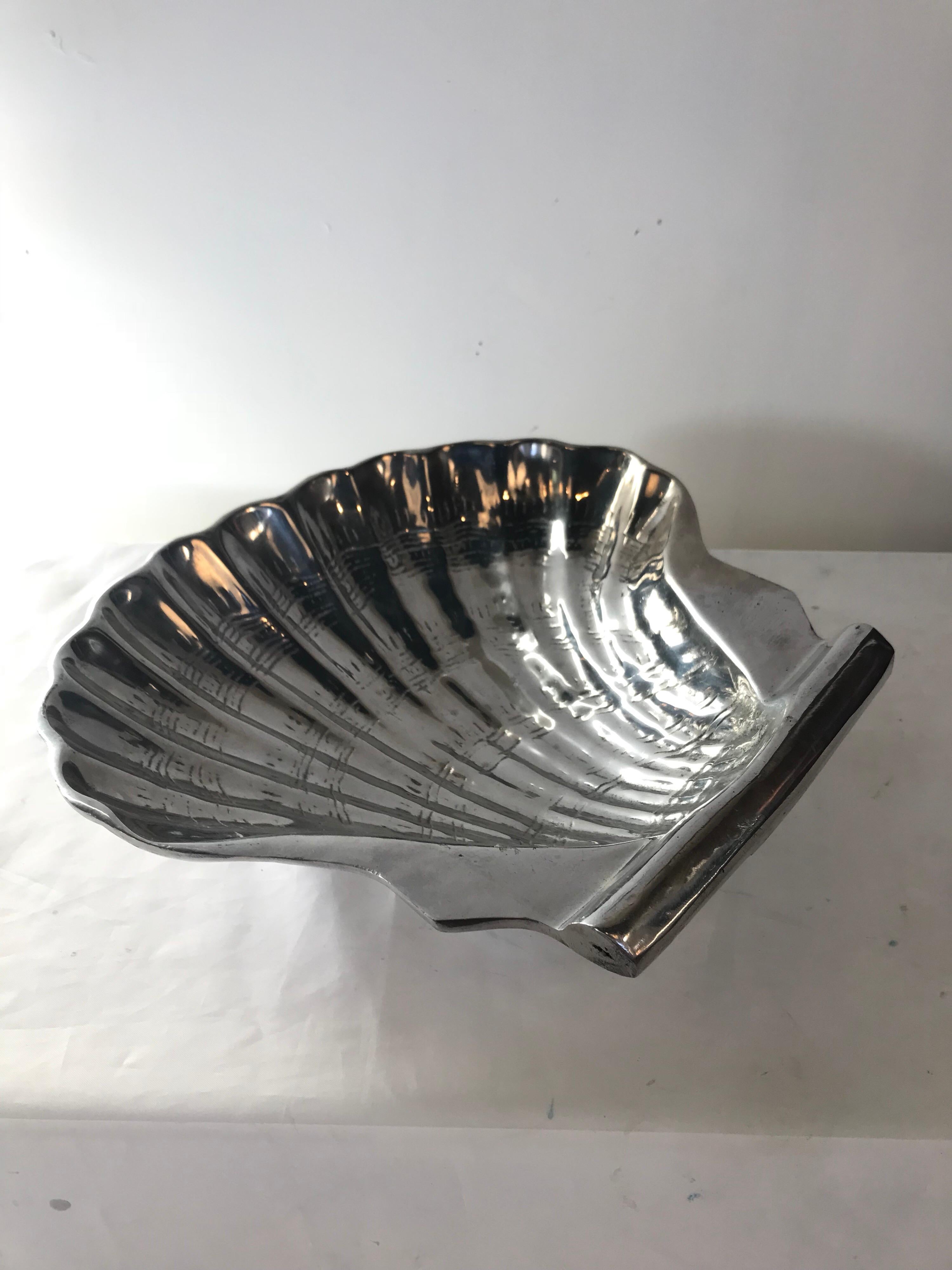 Decorative Clam Shell Bowl of Polished Aluminum In Good Condition For Sale In Charlottesville, VA