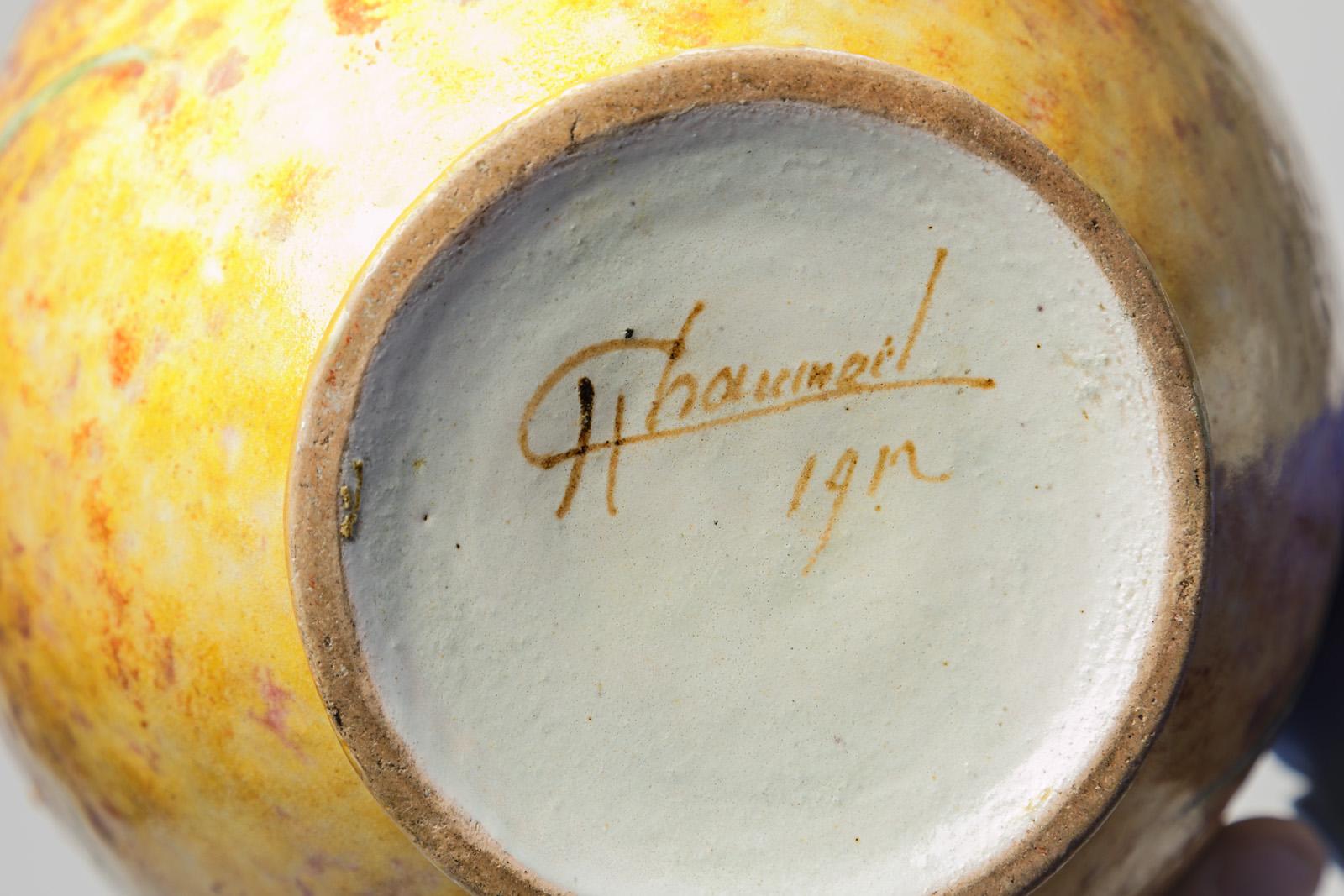 XX secolo Vaso decorativo classico in ceramica di Chaumeil 1912 con fiori e arance in vendita