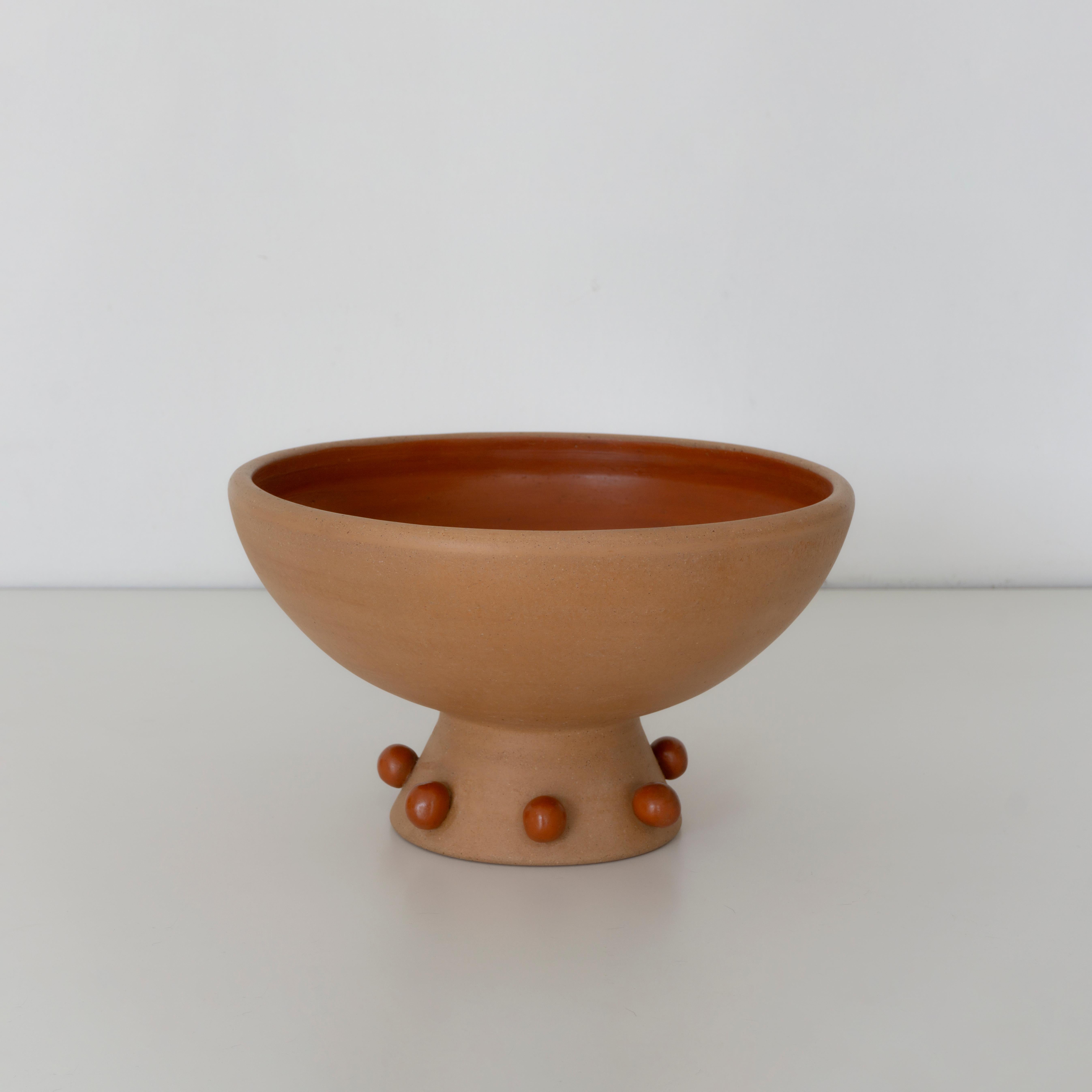 Dekorative Tonschale/Vase Danzante 01. Glatte Soft Clay Oberfläche. Von Raíz Mx (Sonstiges) im Angebot