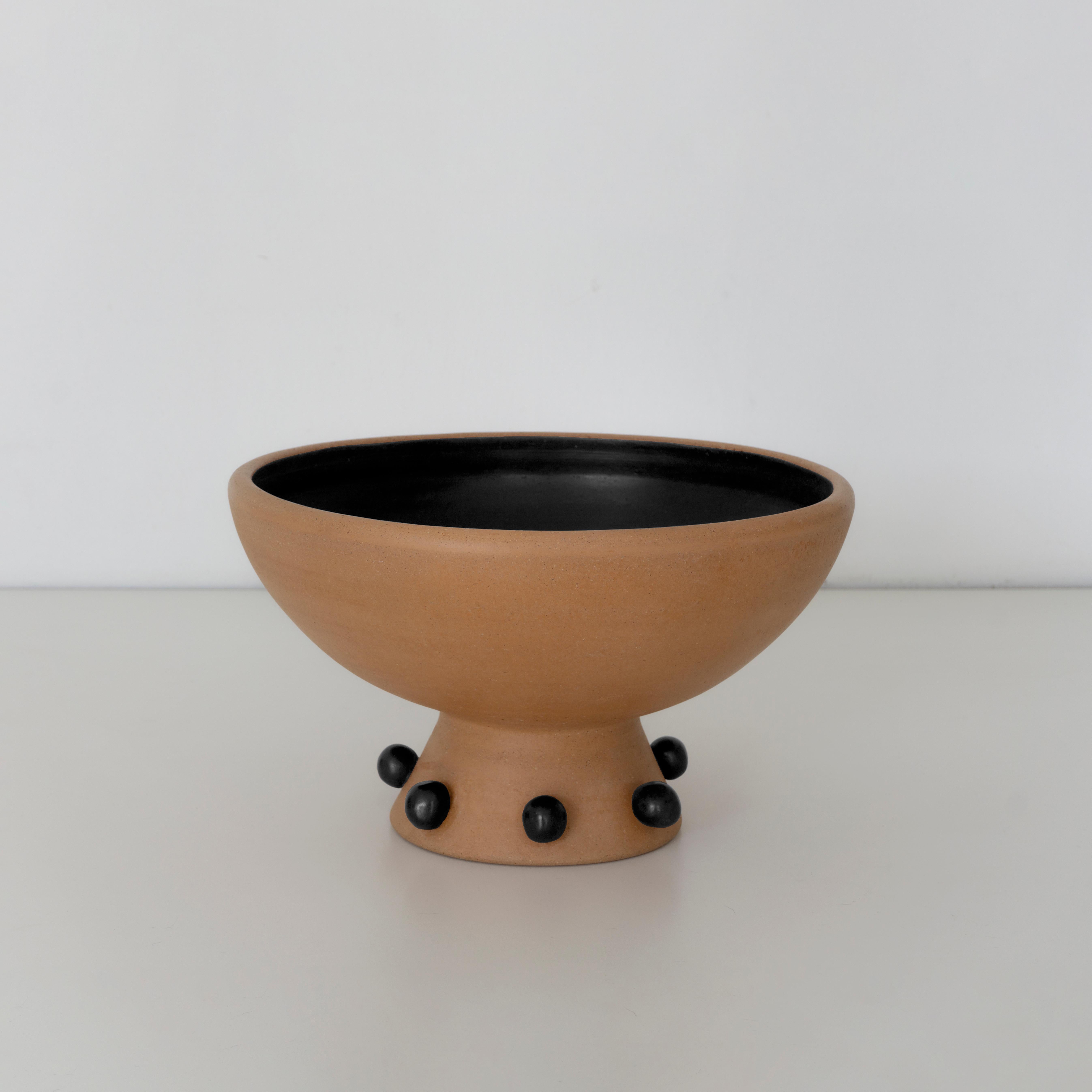Dekorative Tonschale/Vase Danzante 01. Glatte Soft Clay Oberfläche. Von Raíz Mx (Gedrechselt) im Angebot