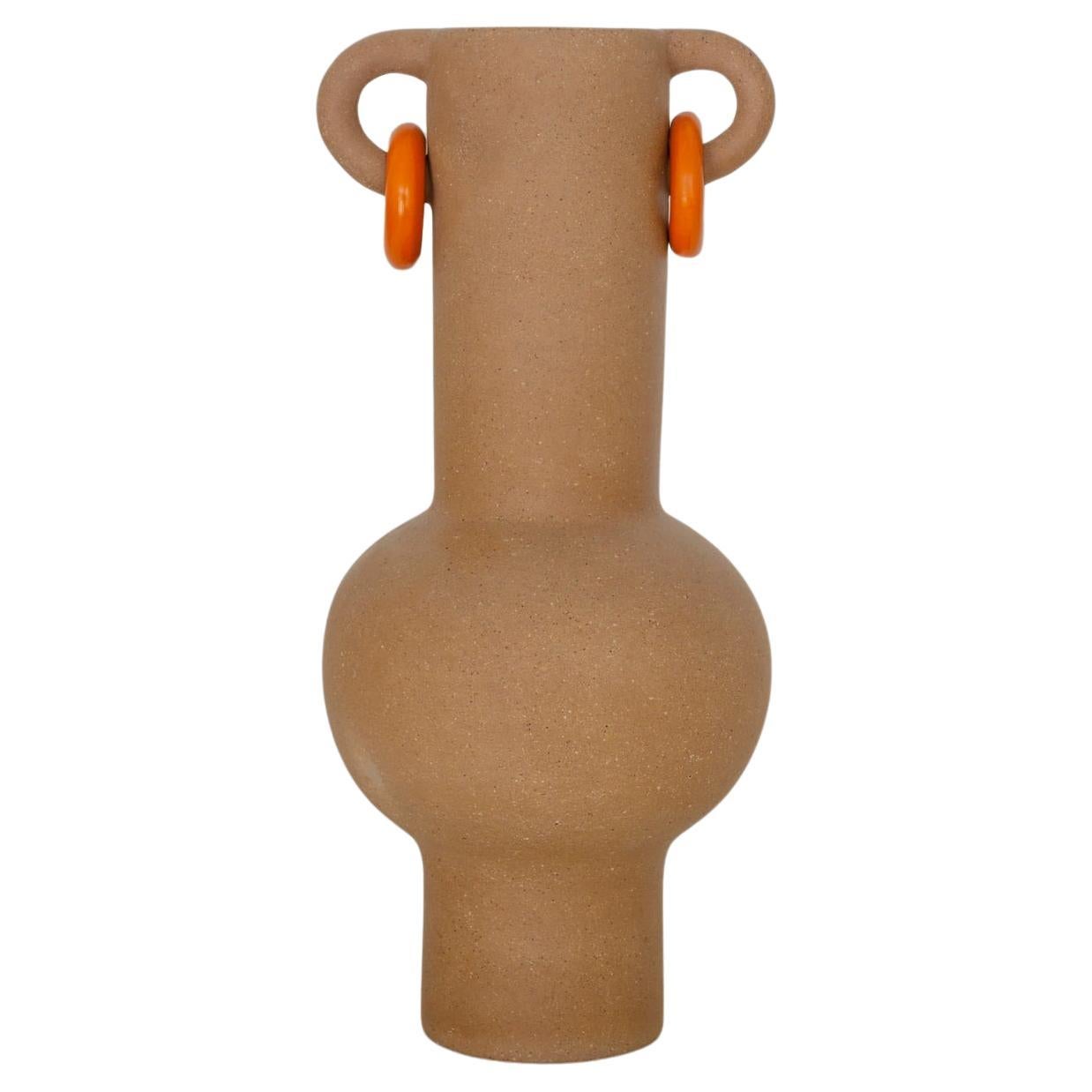 Dekorative Vase aus Ton Lele María de Jesús. Glatte, weiche Tonoberfläche. von Raíz Mx im Angebot