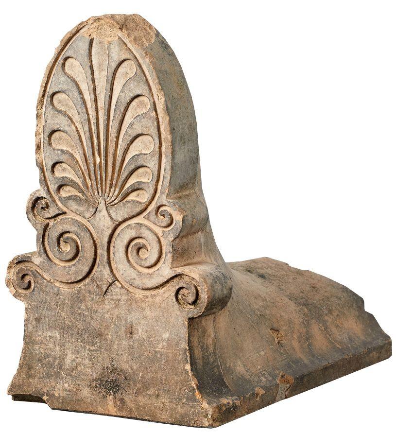Decorative Coade Stone Finial In Good Condition For Sale In Wormelow, Herefordshire