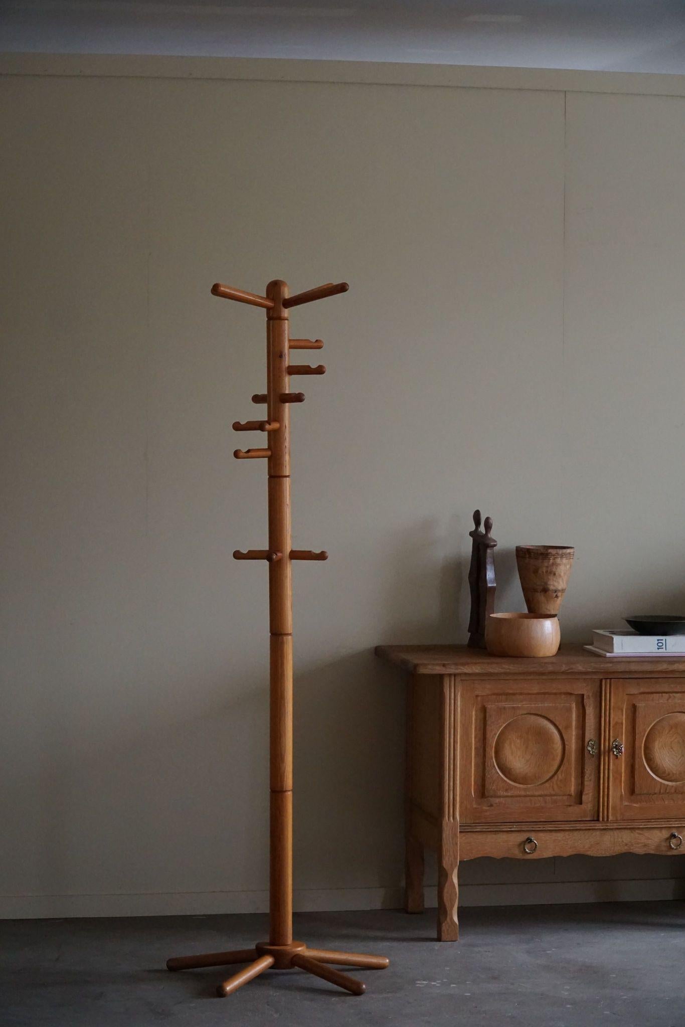 Decorative Coat Stand in Solid Pine, Danish Mid Century Modern, 1970s For Sale 1