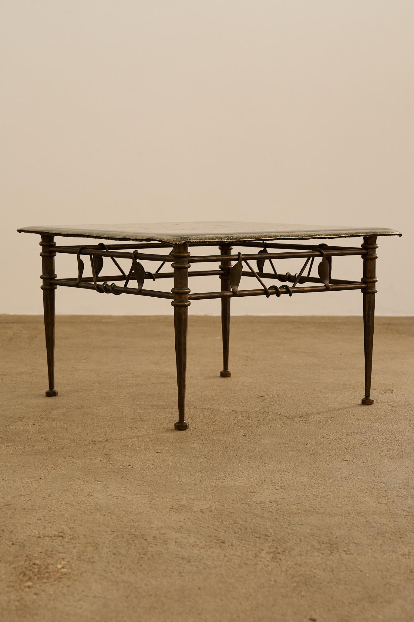 Table basse décorative en vente 1