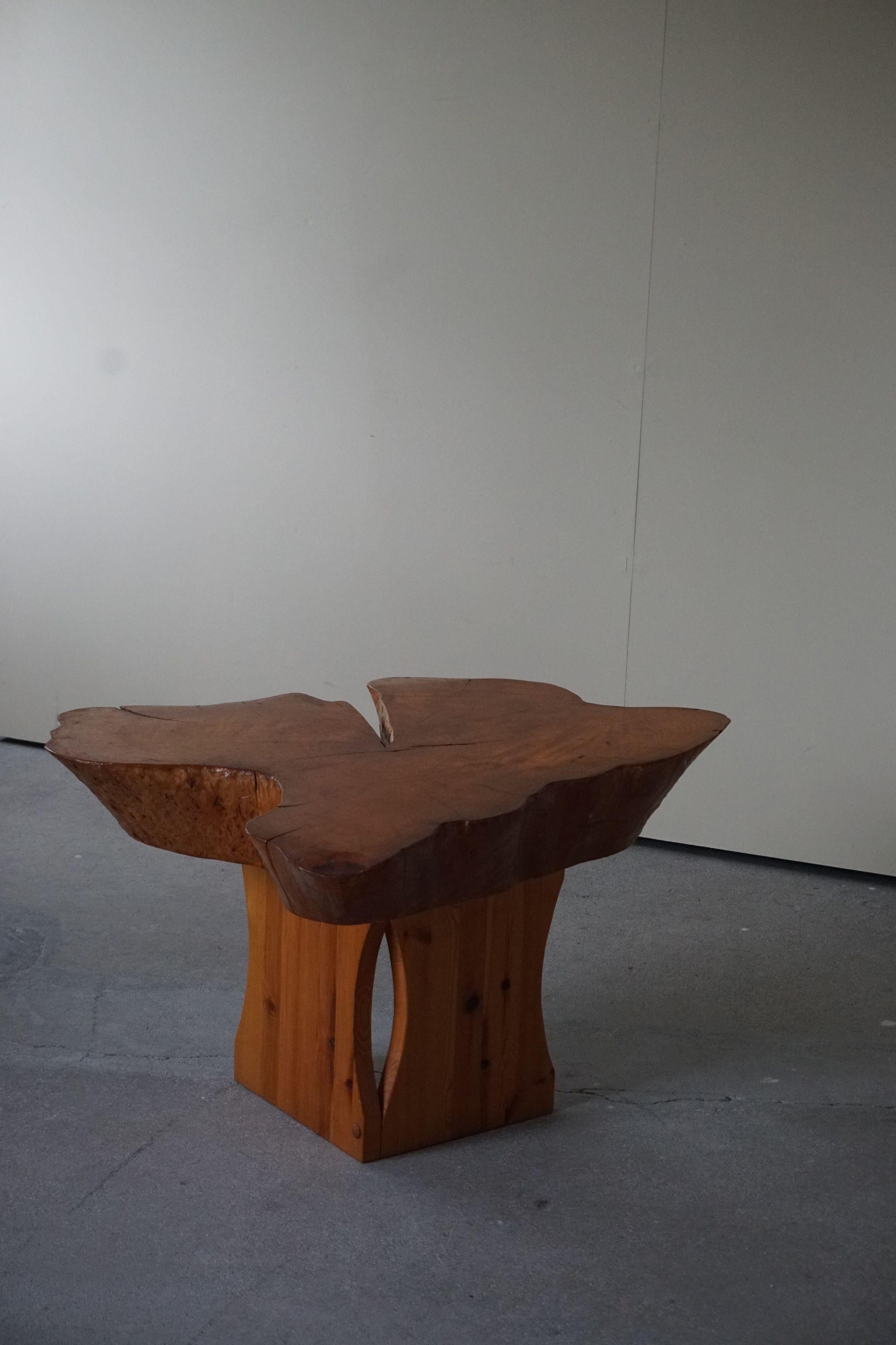 Decorative Coffee Table in Burl Wood, in the Style of George Nakashima, 1960s In Good Condition In Odense, DK