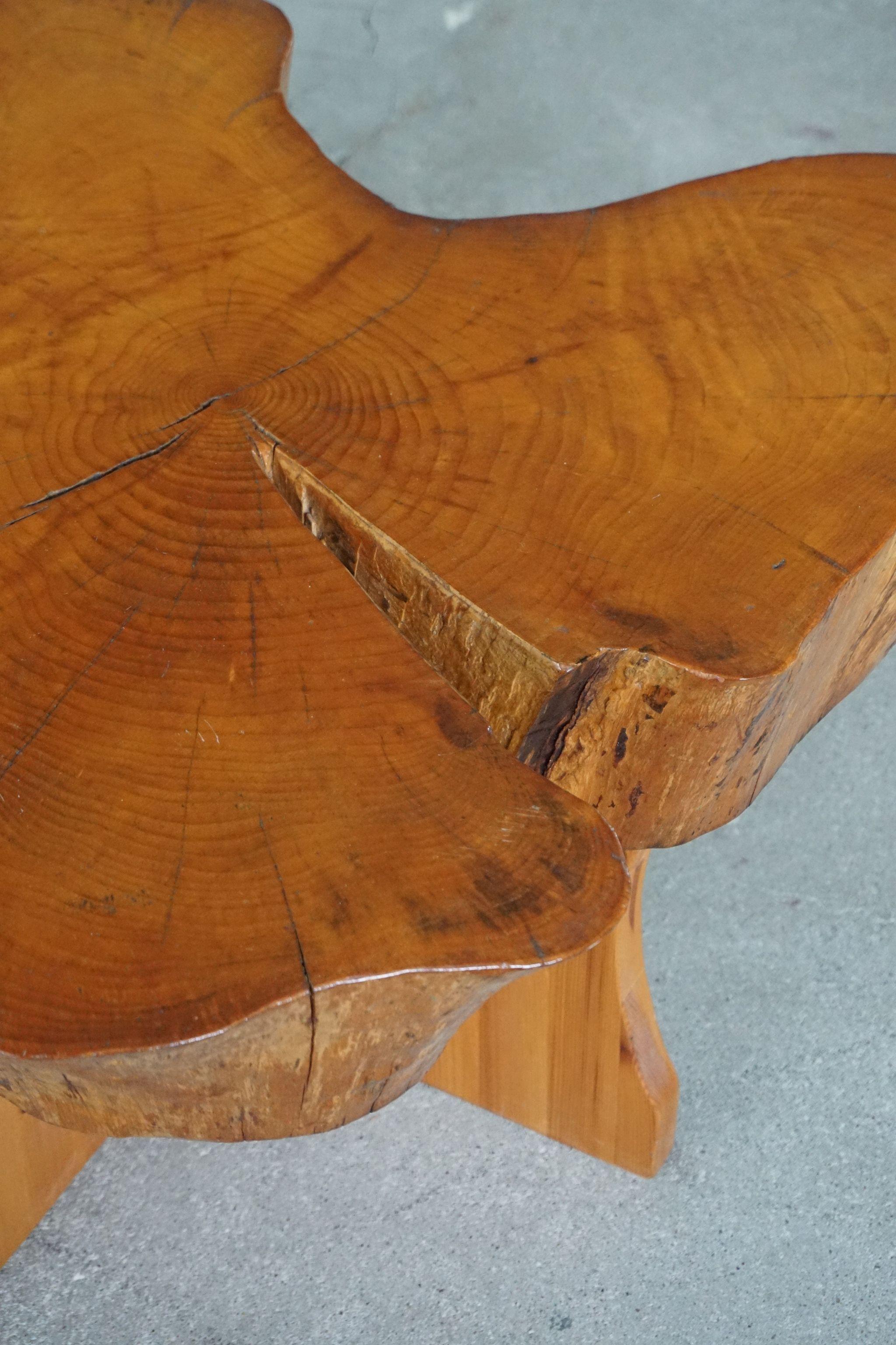 Mid-20th Century Decorative Coffee Table in Burl Wood, in the Style of George Nakashima, 1960s