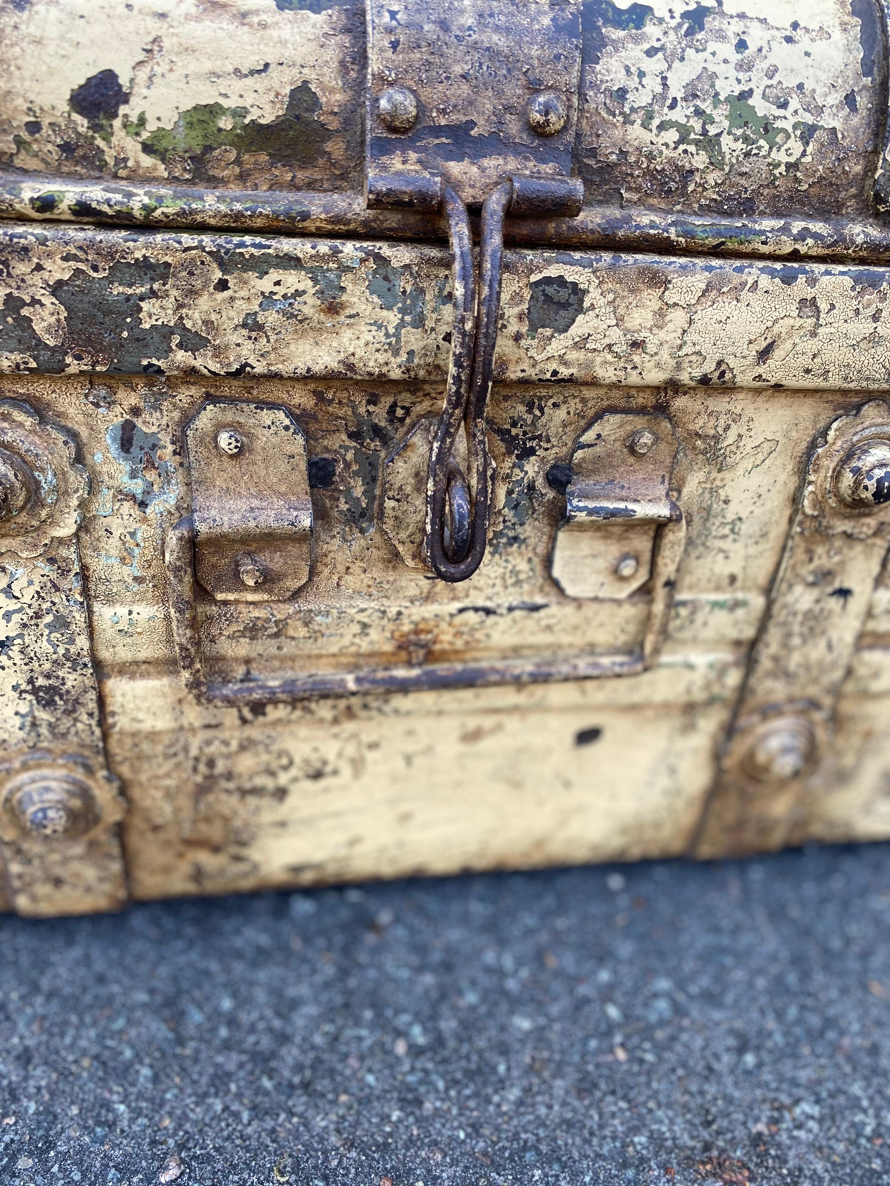 Decorative Colonial Metal Case for Tropical Travel, Case Library, Officers Chest 8