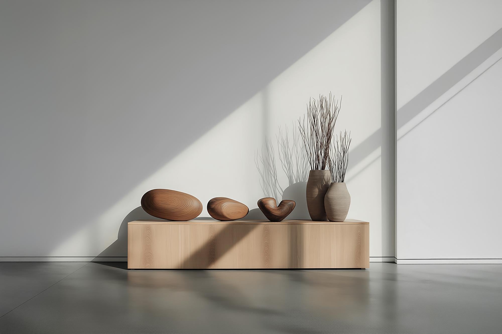 Dekorative Konsole Sereno No43 mit skulpturaler Geometrie, Joel Escalona (Moderne der Mitte des Jahrhunderts) im Angebot