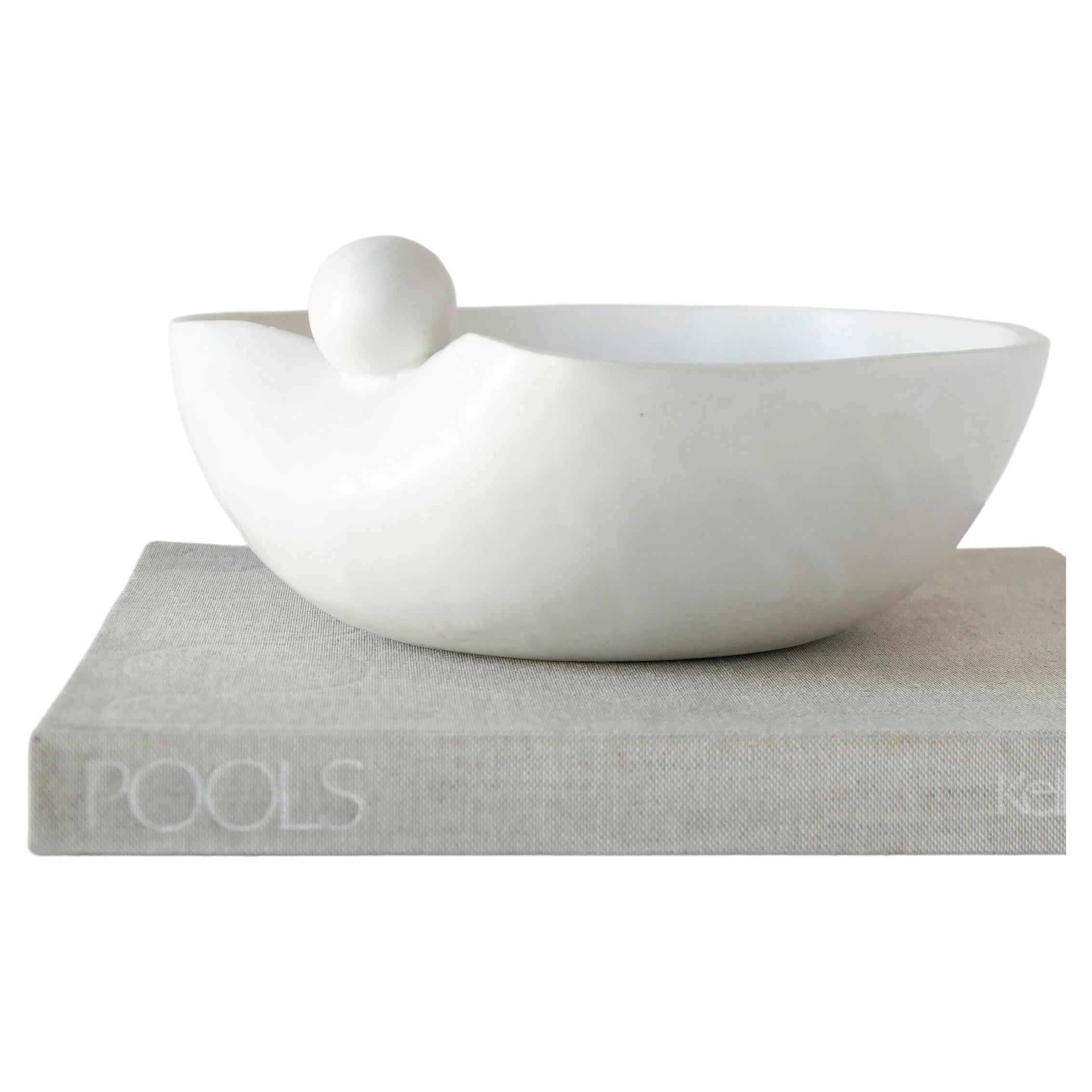 Modern Decorative Contemporary Curved Handmade Ceramic Bowl For Sale