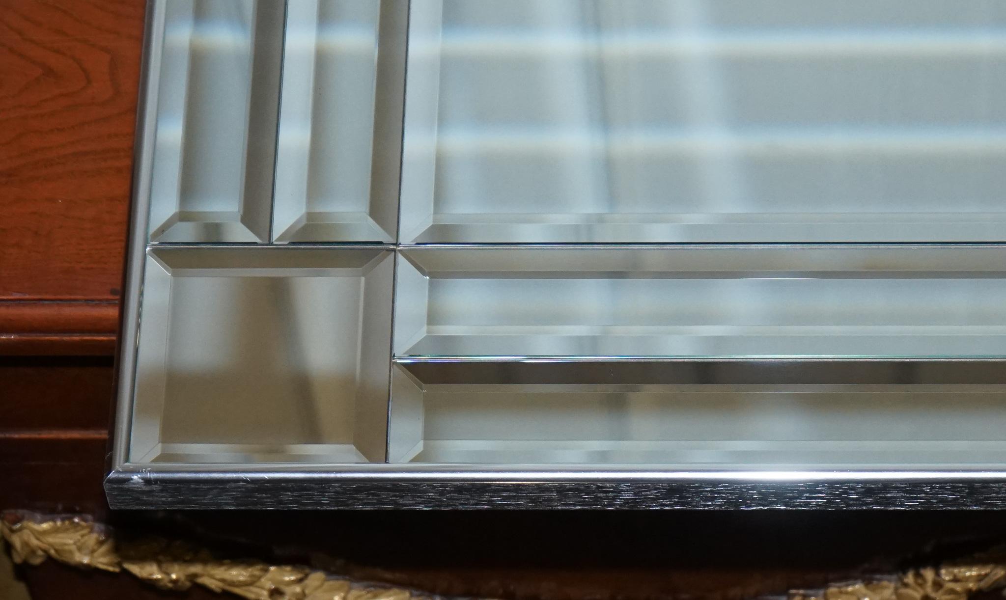 DECORATIVE CONTEMPORARY RECTANGLE WALL MIRROR WiTH BEVELED GLASS GREY FRAME For Sale 2