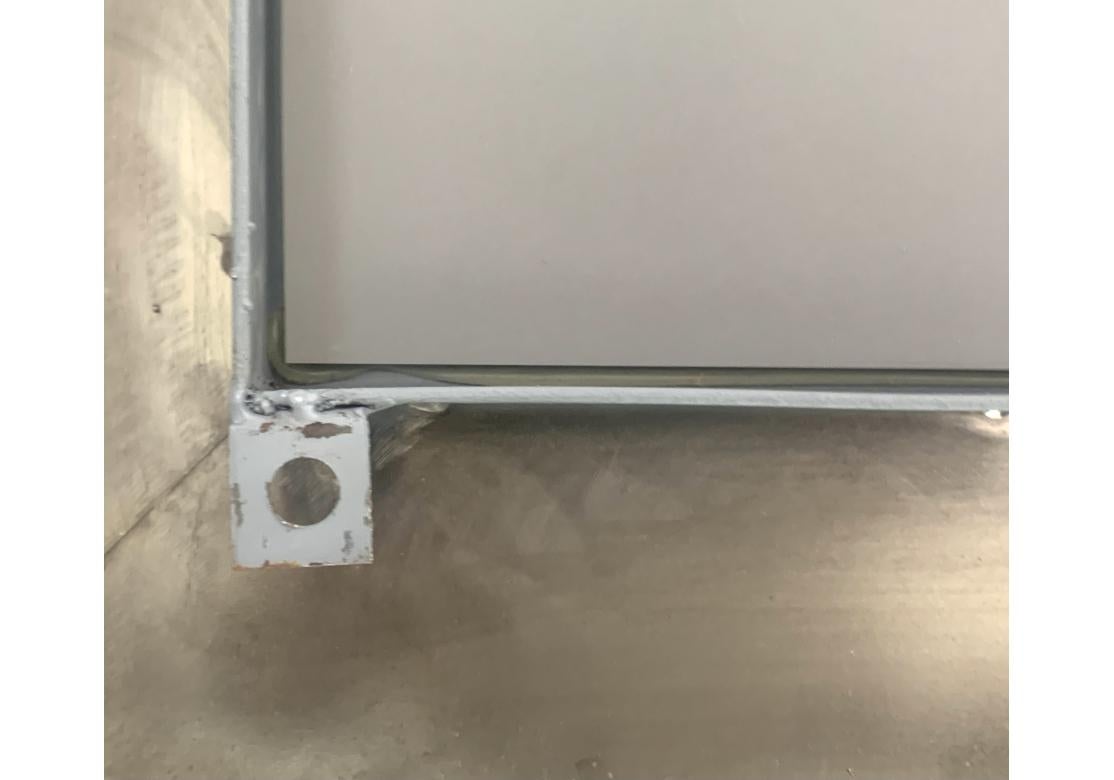 Dekorativer Wandspiegel aus Kupfer und Stahl im Zustand „Relativ gut“ im Angebot in Bridgeport, CT