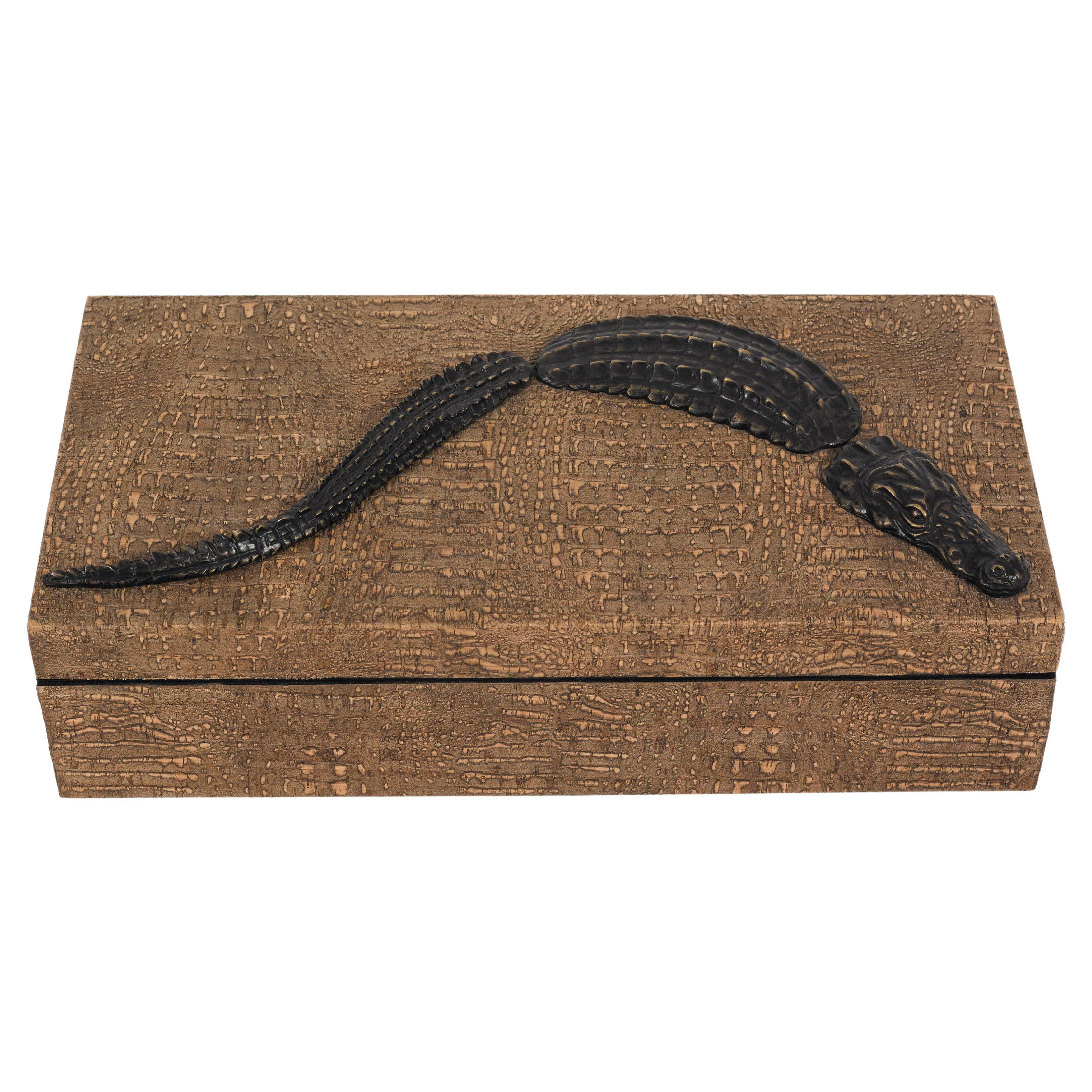 Caja decorativa de corcho y bronce en venta