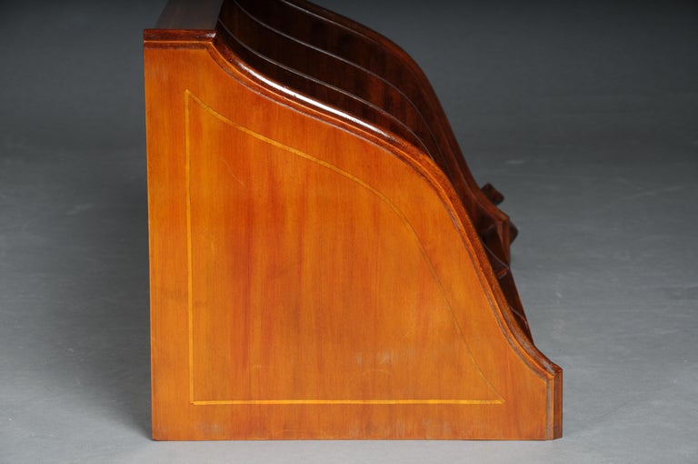 Decorative Corner Dresser/Corner Shelf, England, 20th Century For Sale at 1stDibs