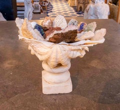 Taza Decorativa de Concha Natural con Minerales y Base de Mármol