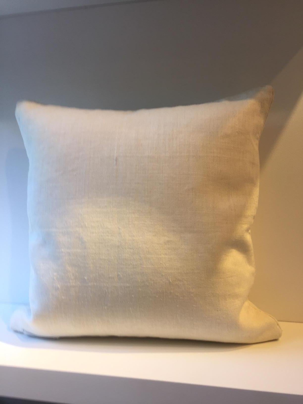 Decorative Cushion Linen Color Oyster with Contemporary Design Hand Embroidery In New Condition In Hamburg, DE