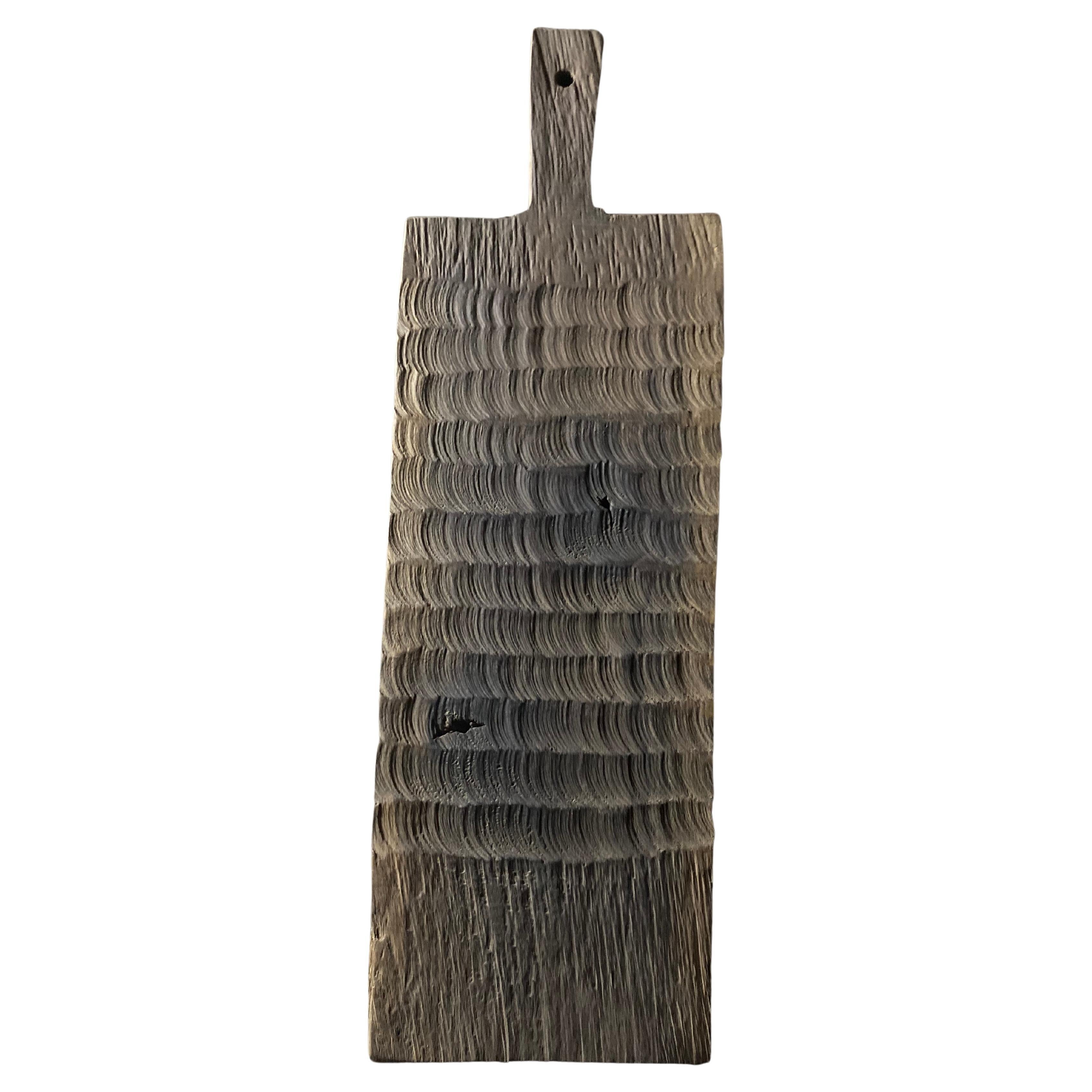 Planche à découper décorative n° 3, chêne sculpté en vente