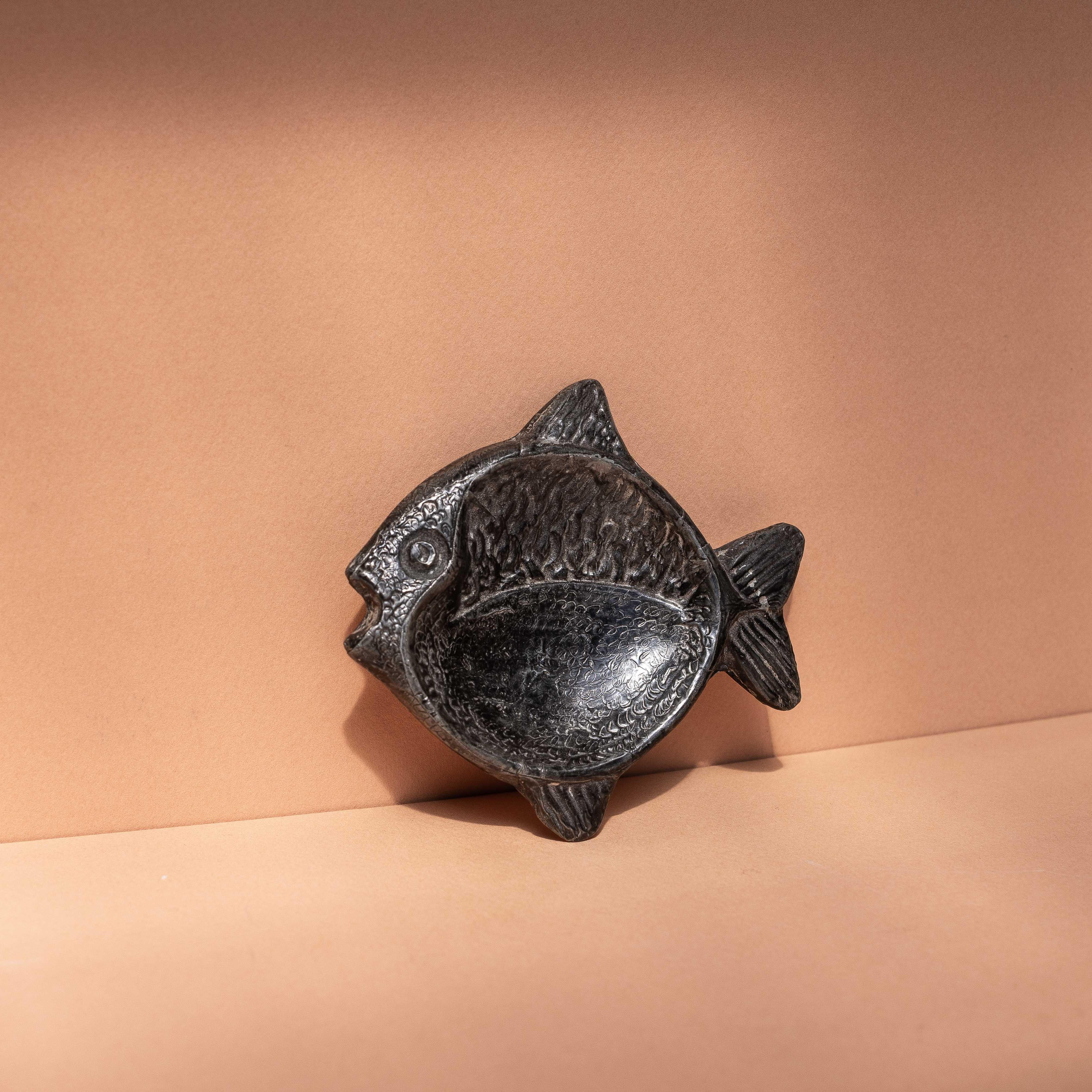 Mid-Century Modern Decorative Dish or Trinket, Silvered Metal Fish Design, 1970s For Sale