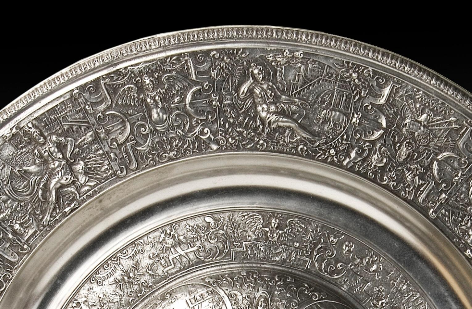 Other Decorative dish. Pewter. 20th century.