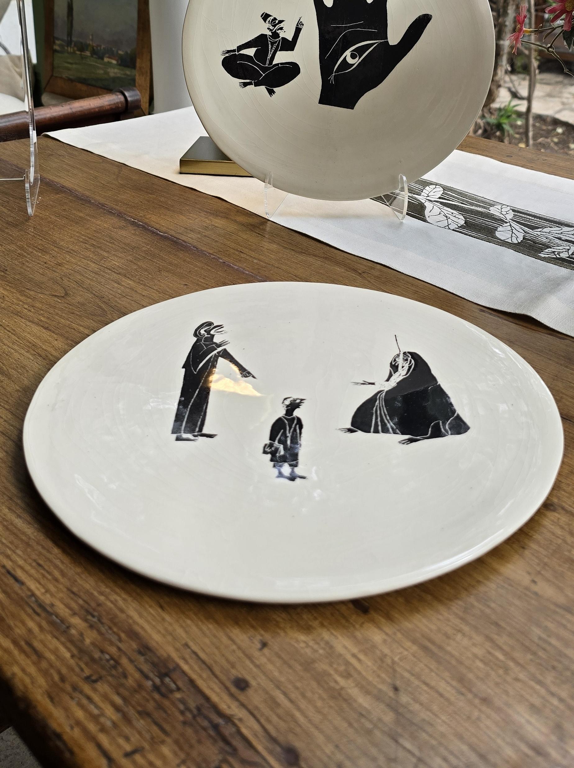 Decorative Dishes LAKRAYA Yellow edition In New Condition For Sale In LES BERGES DU LAC, TN