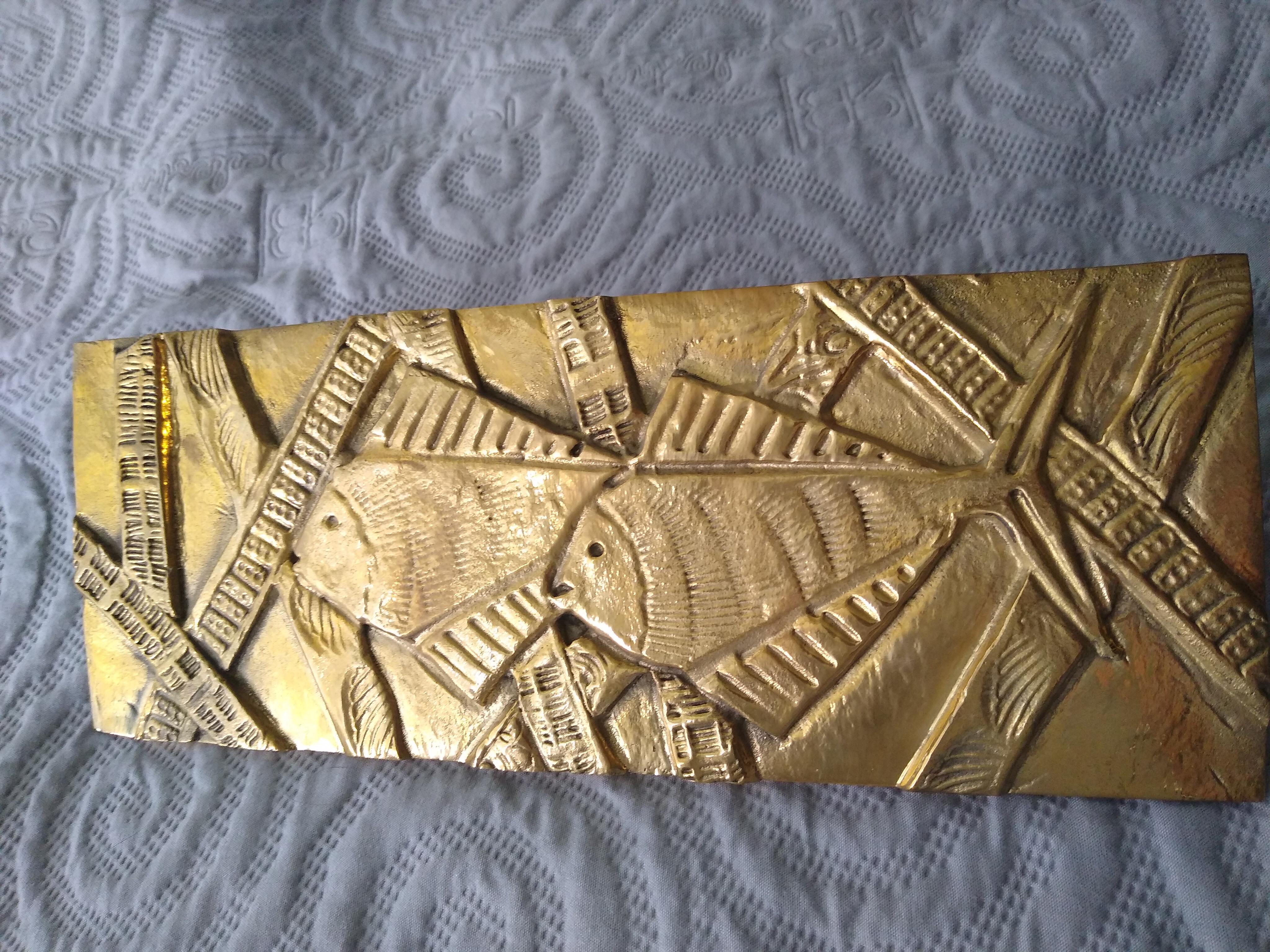 Un par de tiradores de puerta de diseño italiano en bronce, de calidad asombrosa y muy decorativos 

*Un par son dos asas -delantera y trasera 