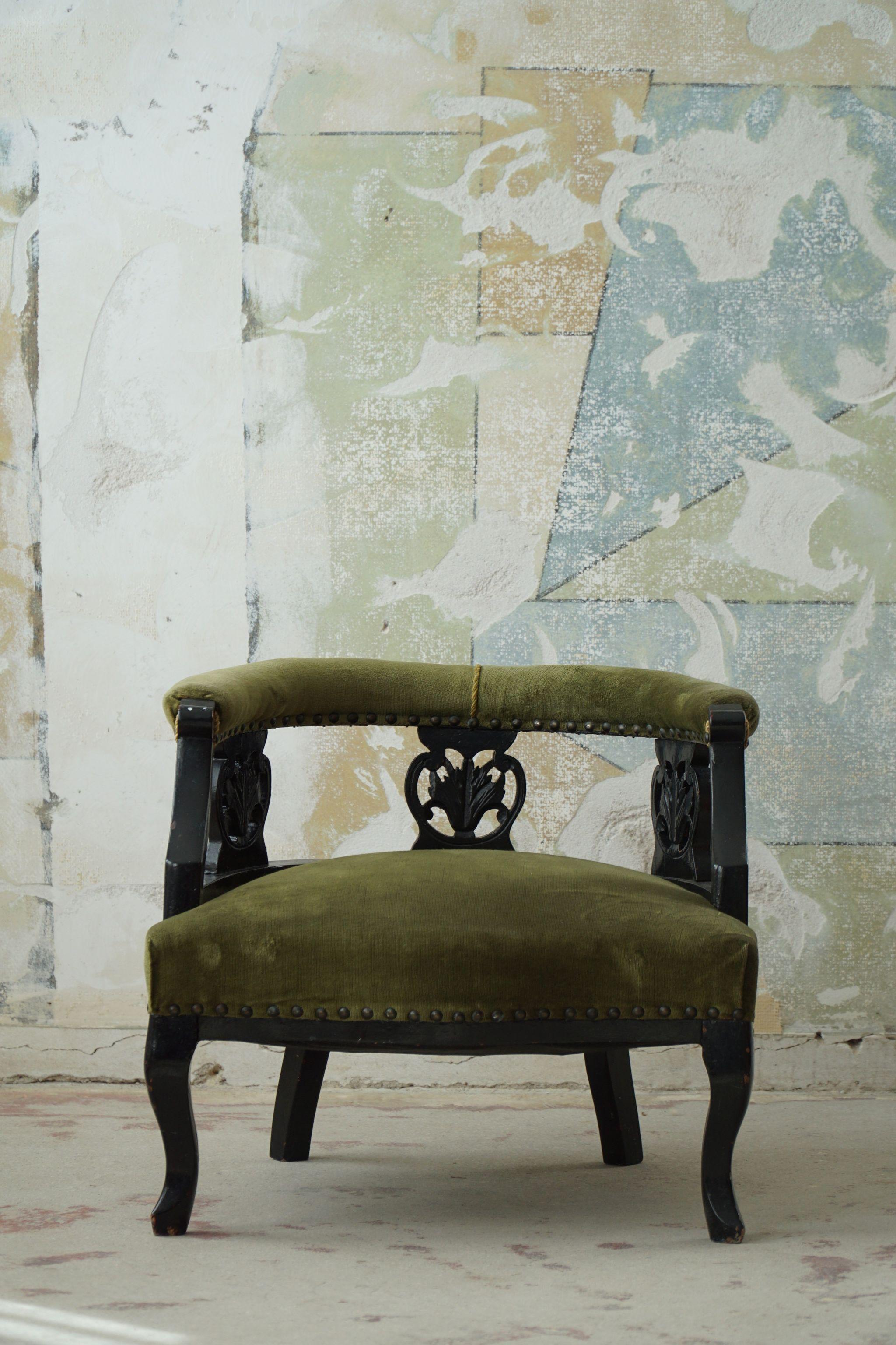 Decorative English Victorian Chair, Velvet & Wood, Late 19th Century  For Sale 7