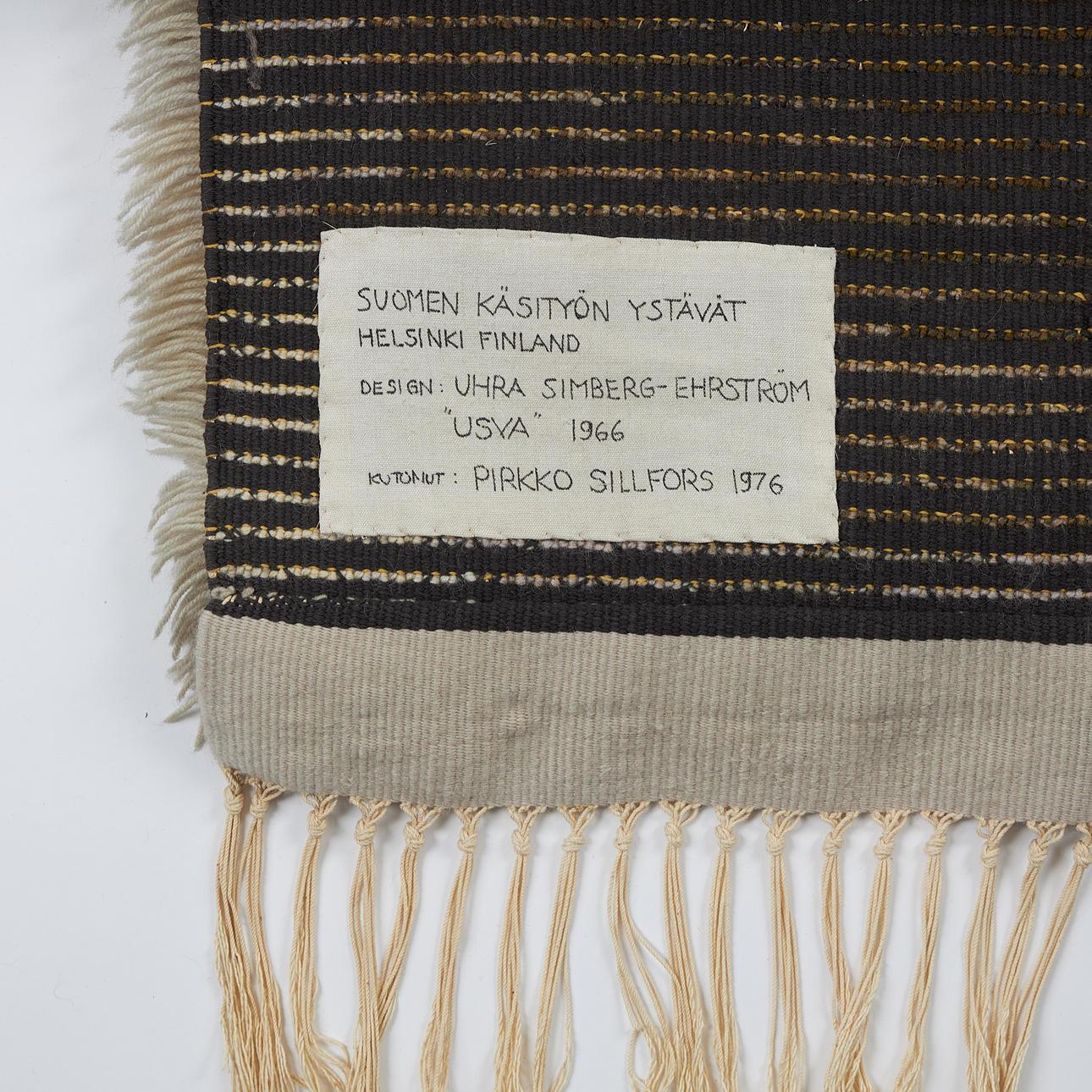 Dekorativer finnischer Wandteppich aus der Mitte des Jahrhunderts von Pirkko Sillfors, 1976 im Zustand „Gut“ im Angebot in Stockholm, SE