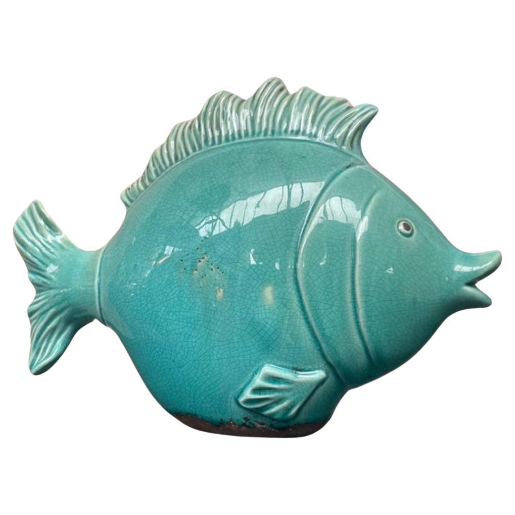 Dekorativer Fisch aus glasierter Keramik 