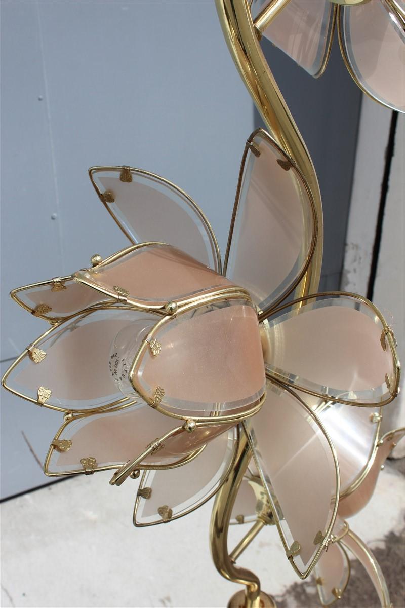 Lampadaire décoratif italien motif fleur de lotus en métal doré et cristal, 1970 8