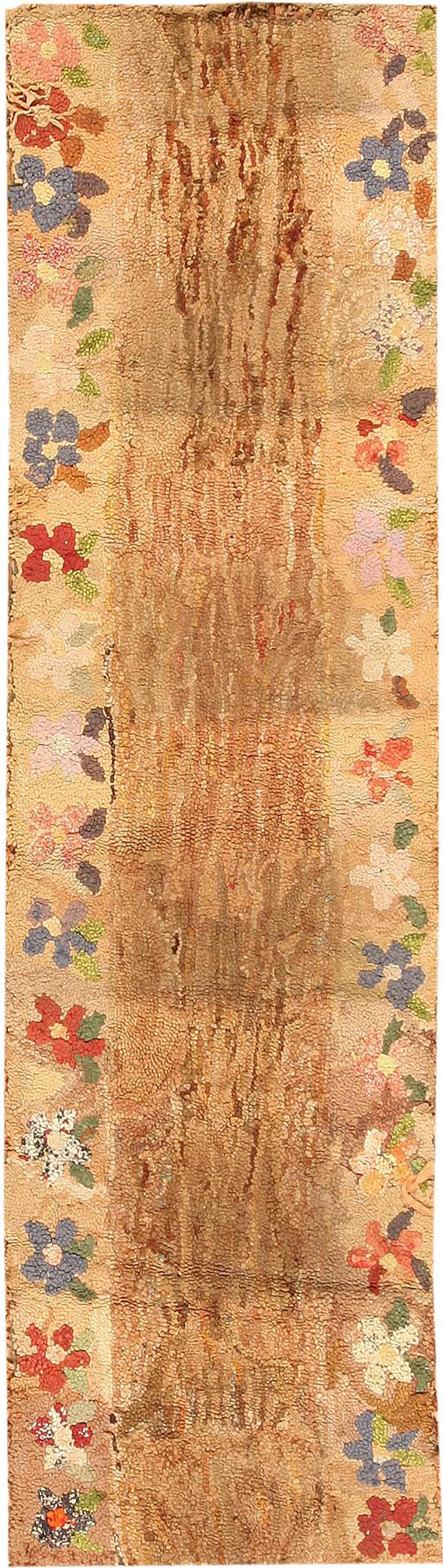 Magnifique et très décoratif tapis de course antique américain crocheté 2499, Pays d'origine : États-Unis d'Amérique, Circa Date : Début du 20ème siècle 