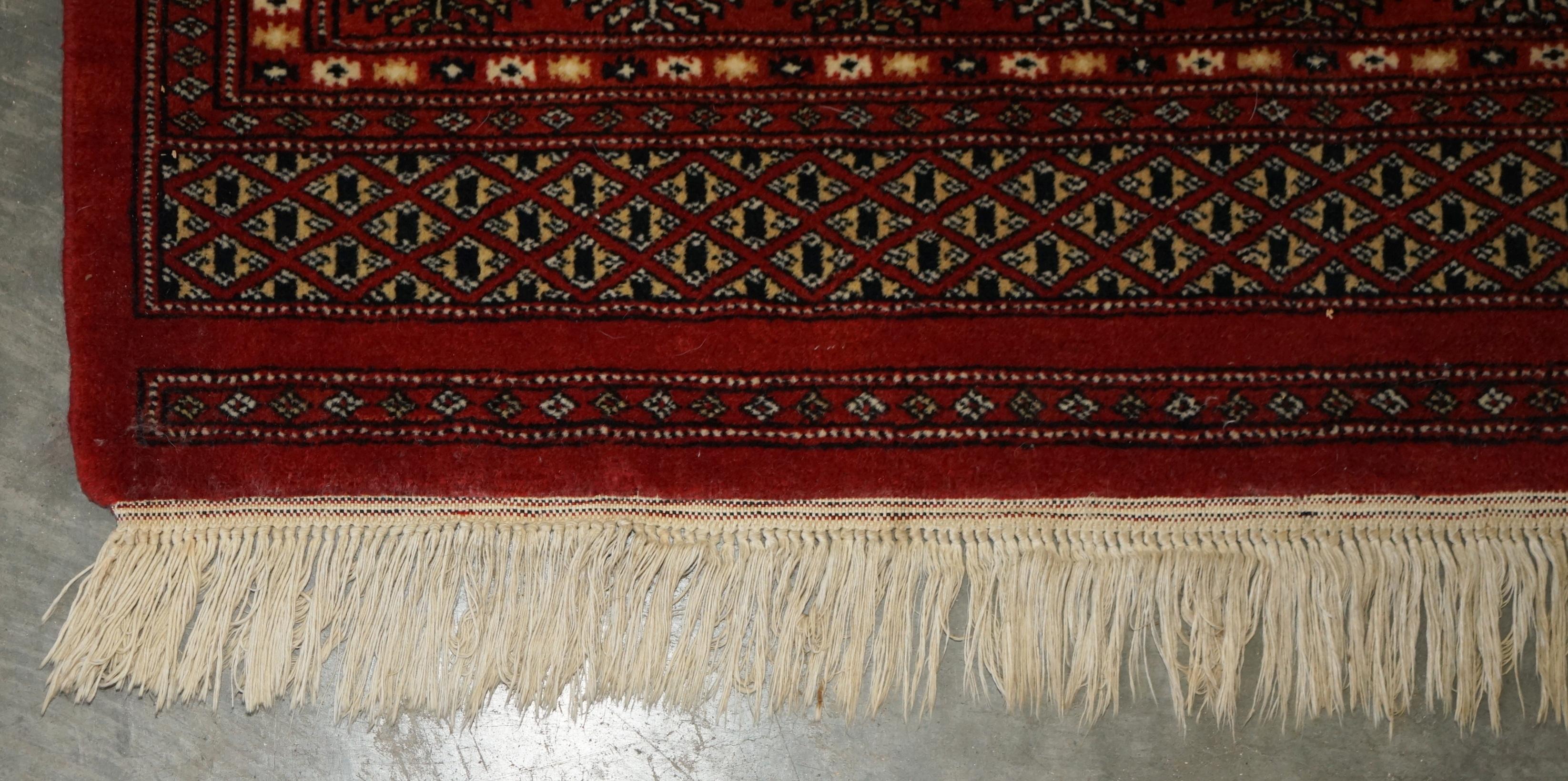 Dekorativer geblümter Teppich in Medium-Größe 96,5cm x 188cm, handgeknüpft im Angebot 6