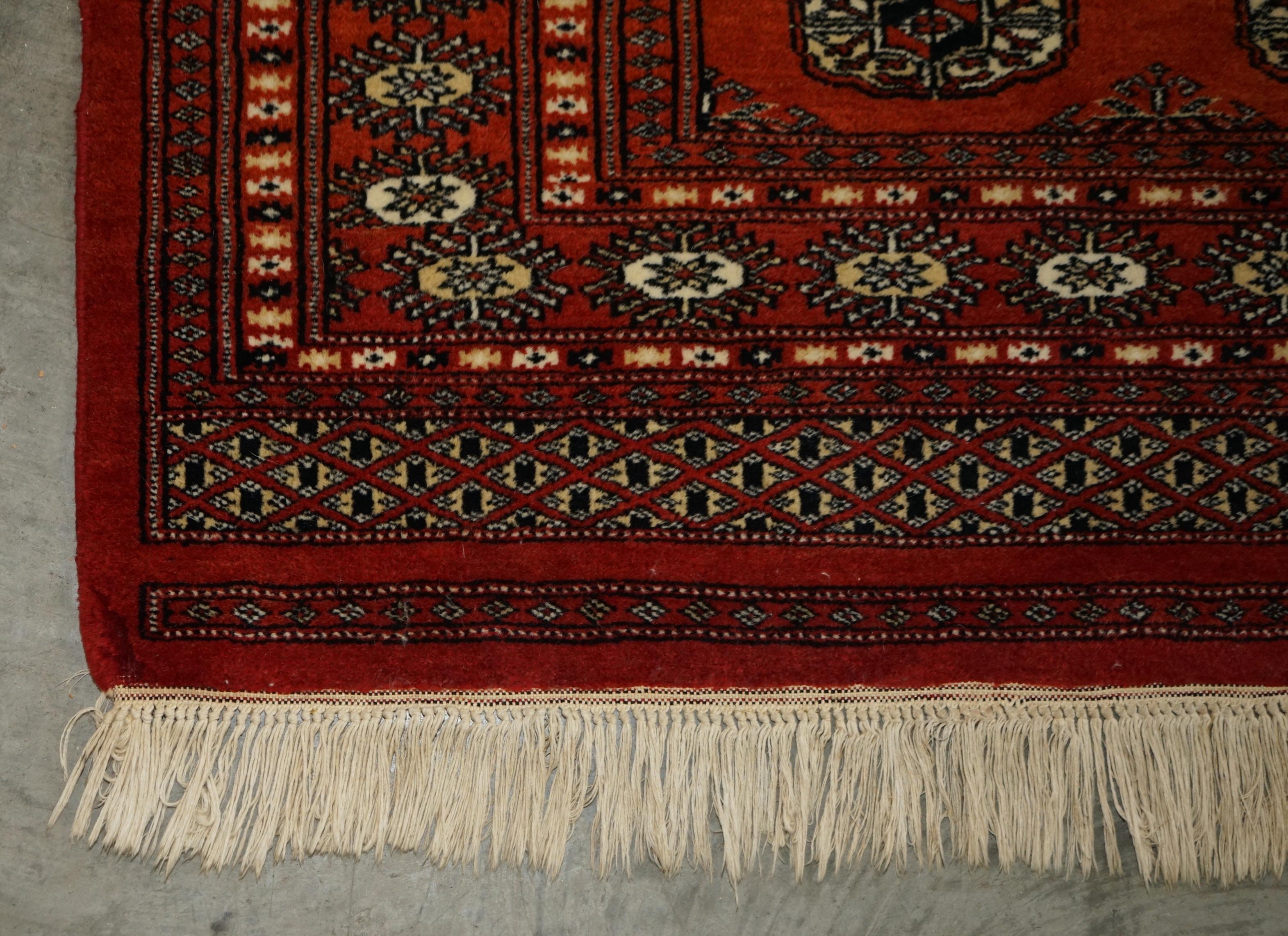 Dekorativer geblümter Teppich in Medium-Größe 96,5cm x 188cm, handgeknüpft im Angebot 7
