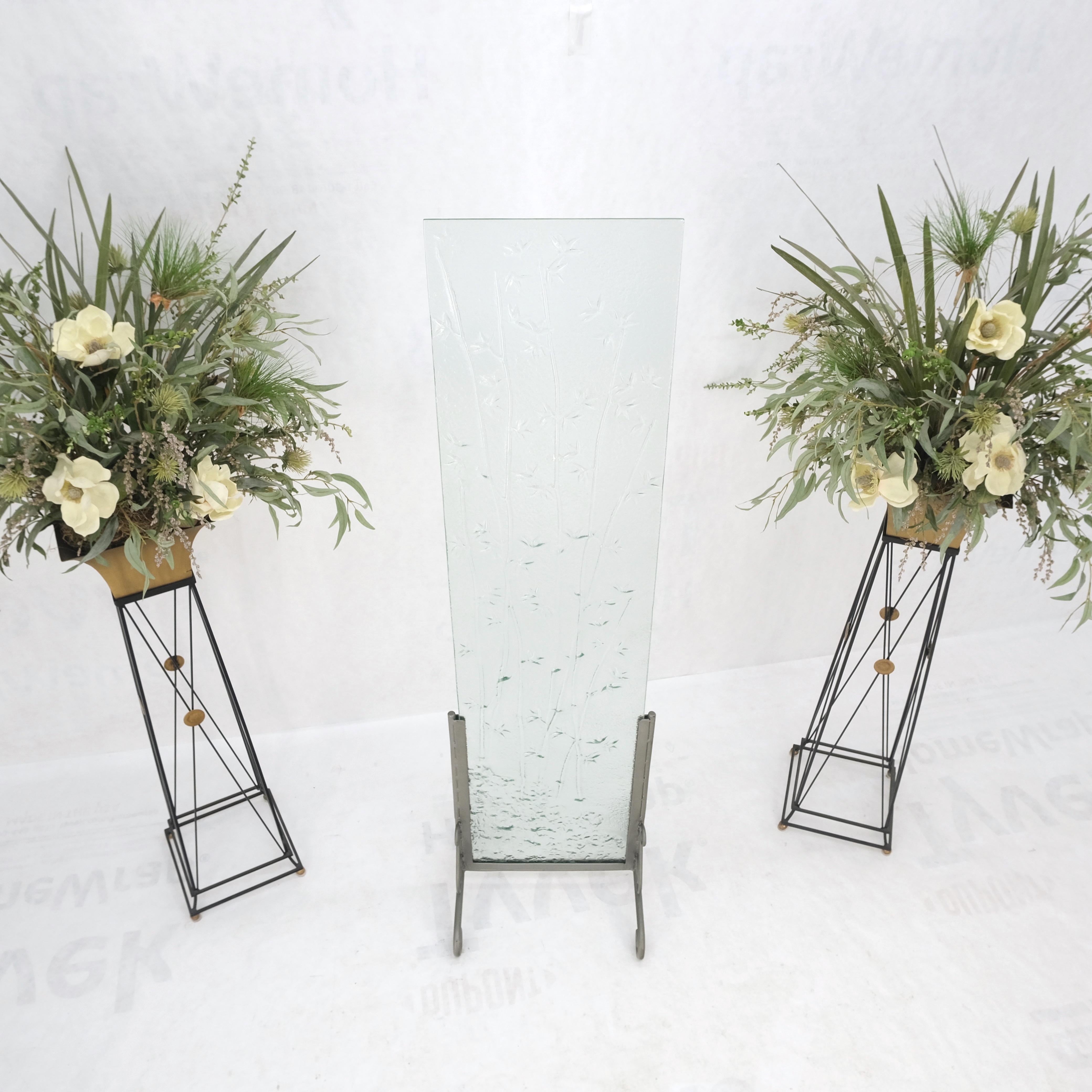 Mid-Century Modern Decorative Floral Scene Theme Molded Glass Panel w/ Wrought Iron Stand Base MINT For Sale