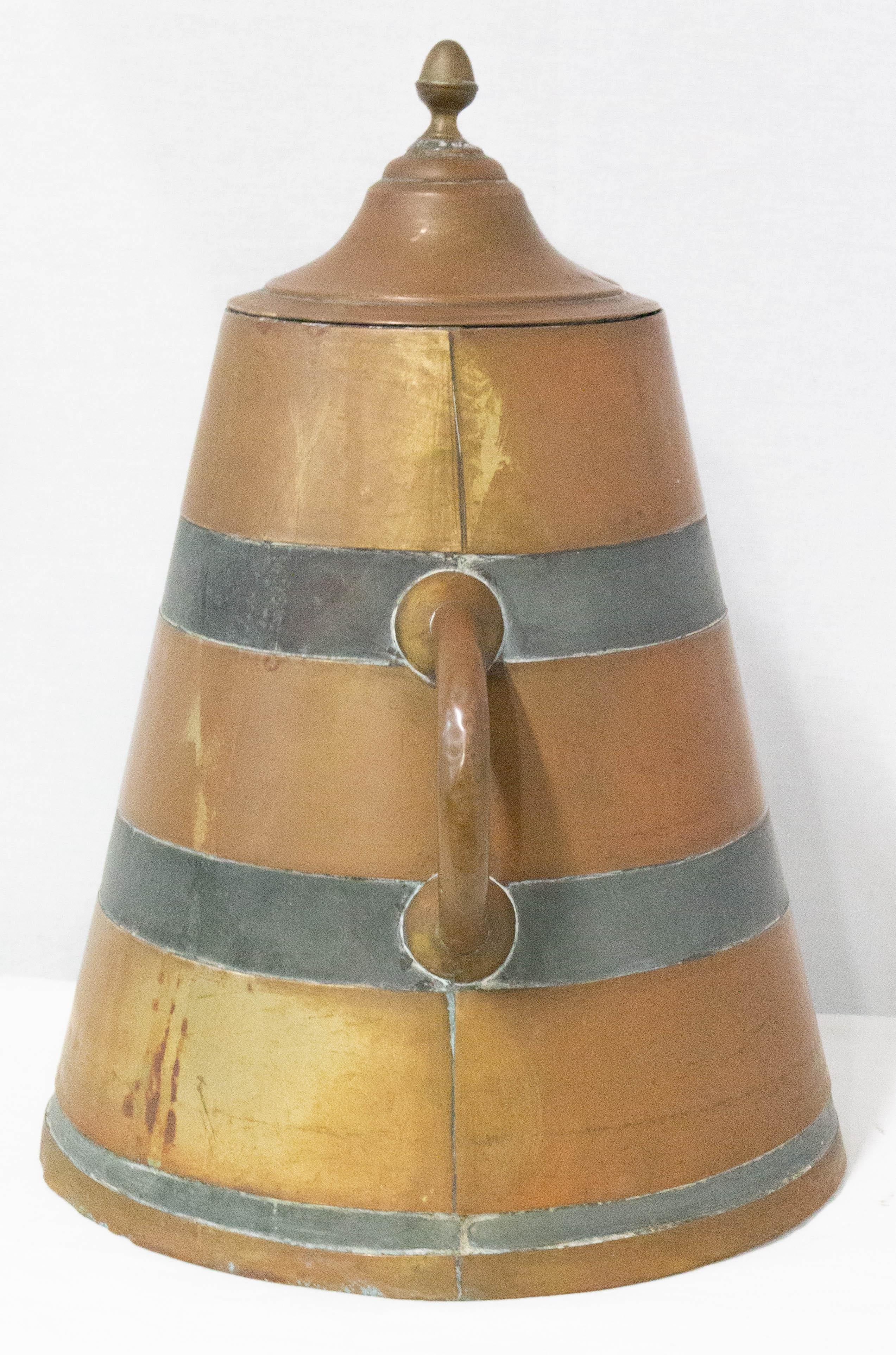 Zinc and copper Basque water holder very decorative
Herrade France 19th century
In Basque country, women were using this jar to bring water from the public fountain to their house.
They were holding the herrade on their head with a wicker