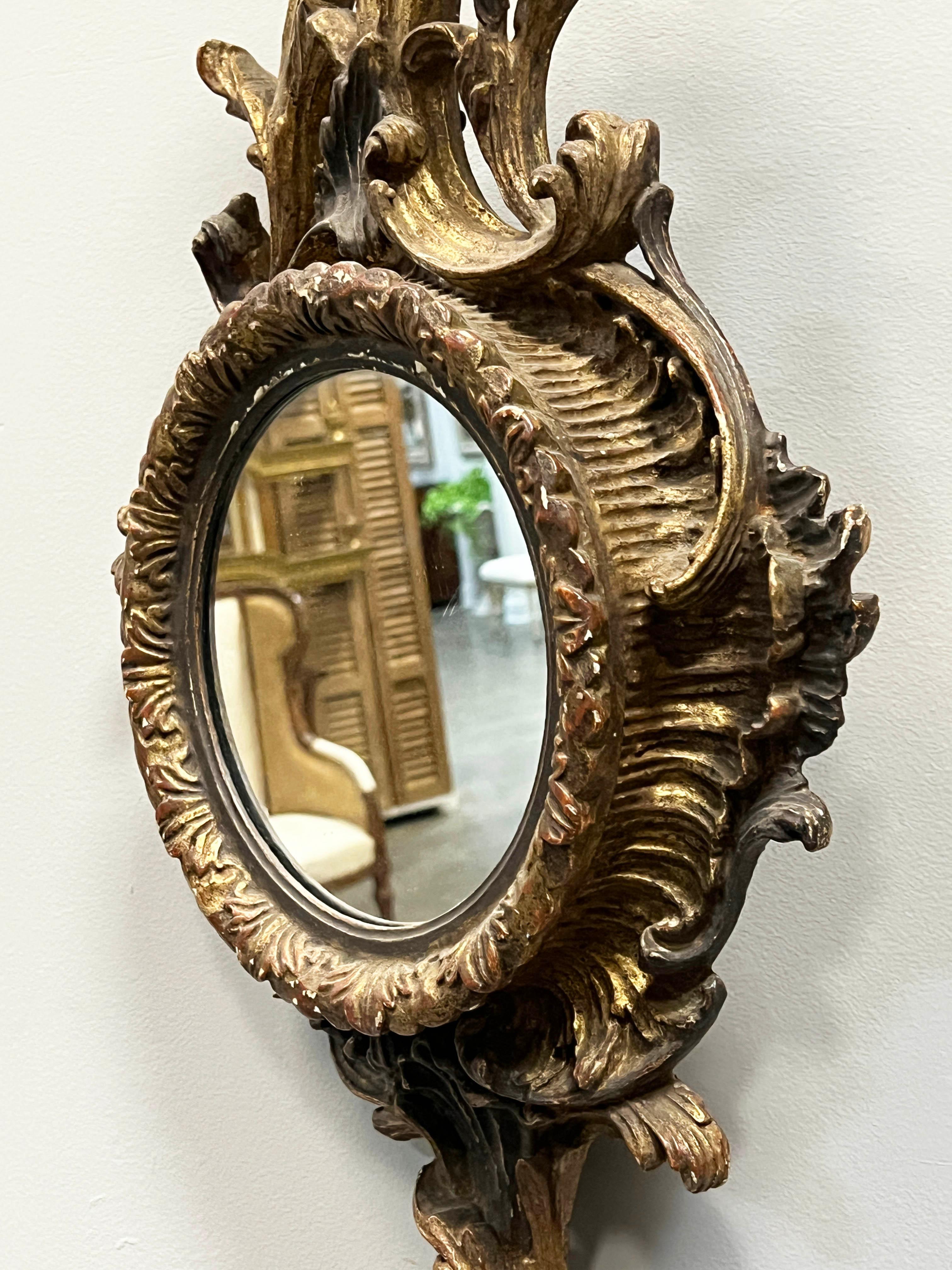 Louis XIV Miroir décoratif français en bois sculpté, début du 19e siècle en vente