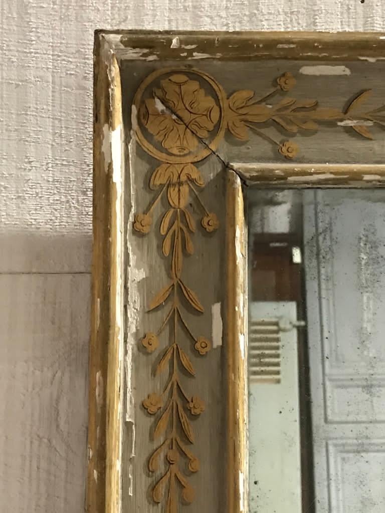 A wonderful period Empire French Regencie wall Mirror or overmantle, dating to 1820, in lovely original condition with original mercury plate. Highly decorative and extremely rare.
Height 83 cm
Width 70 cm.