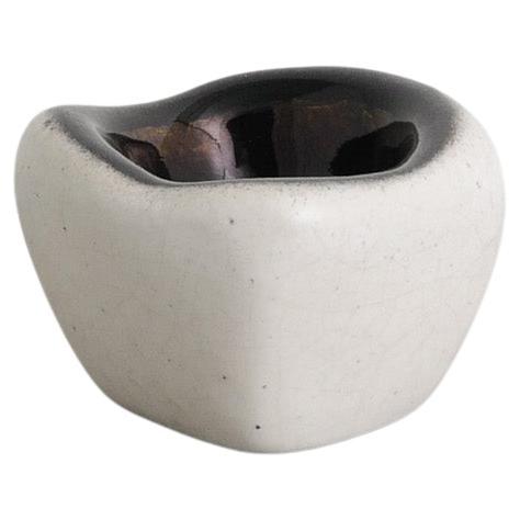 Bol décoratif en céramique blanche et dorée du milieu du siècle par Denise Gatard, années 1960