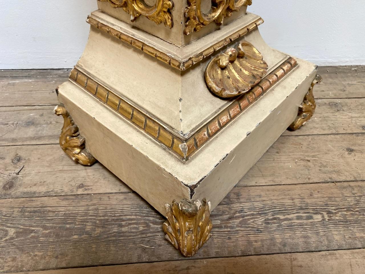 Early 20th Century Decorative French Pedestal For Sale