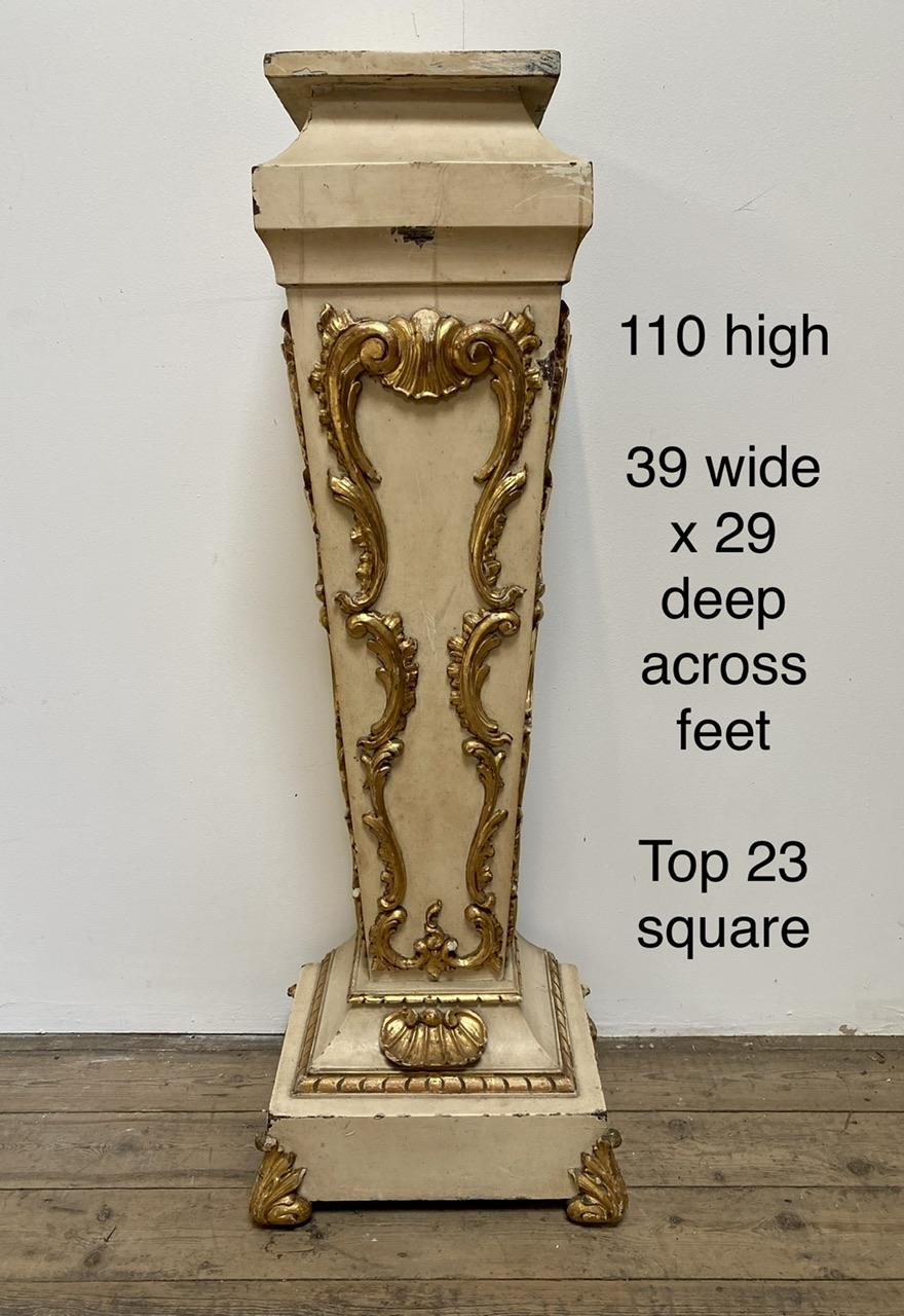 Decorative French Pedestal For Sale 2