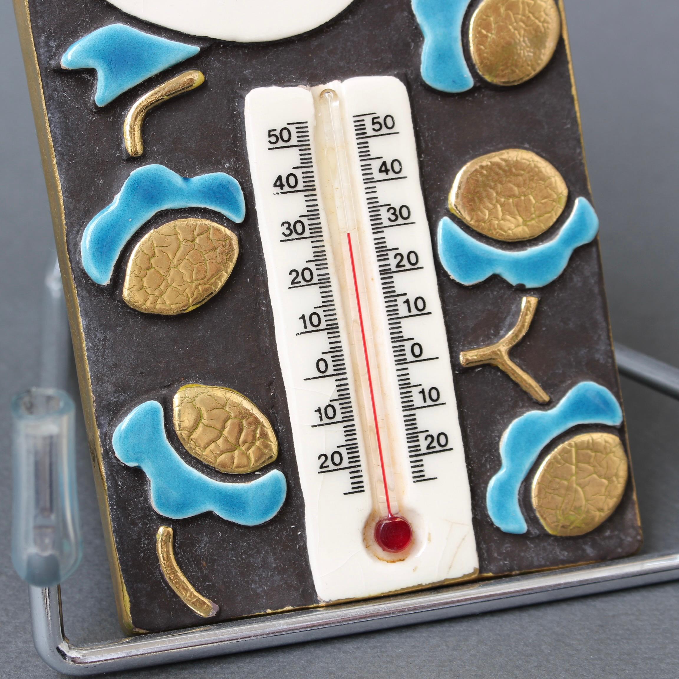 Dekorativer französischer Vintage-Keramik Thermometer und Gehäuse von Mith Espelt im Angebot 6