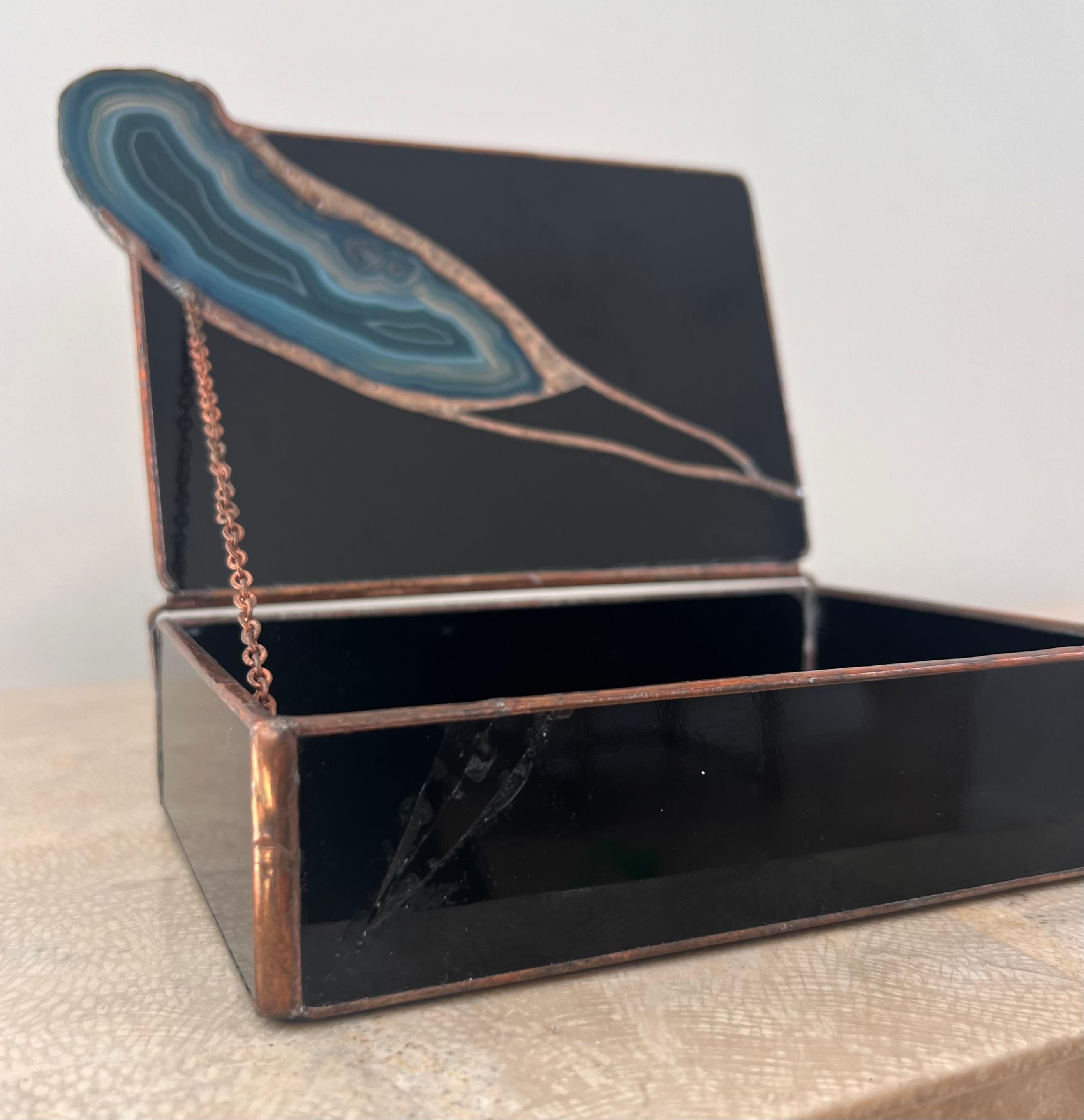 Decorative geode and black glass jewelry box by Don Drumm, late 20th century  For Sale 10