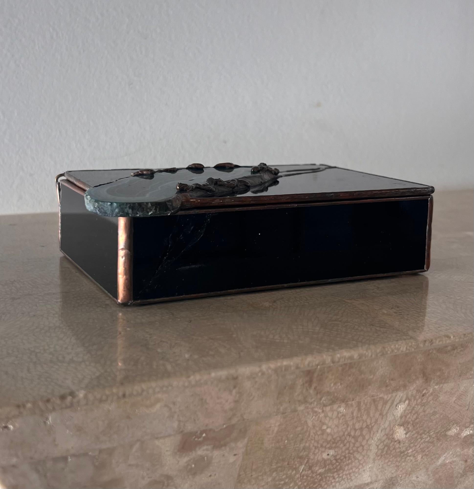 Decorative geode and black glass jewelry box by Don Drumm, late 20th century  In Good Condition For Sale In View Park, CA