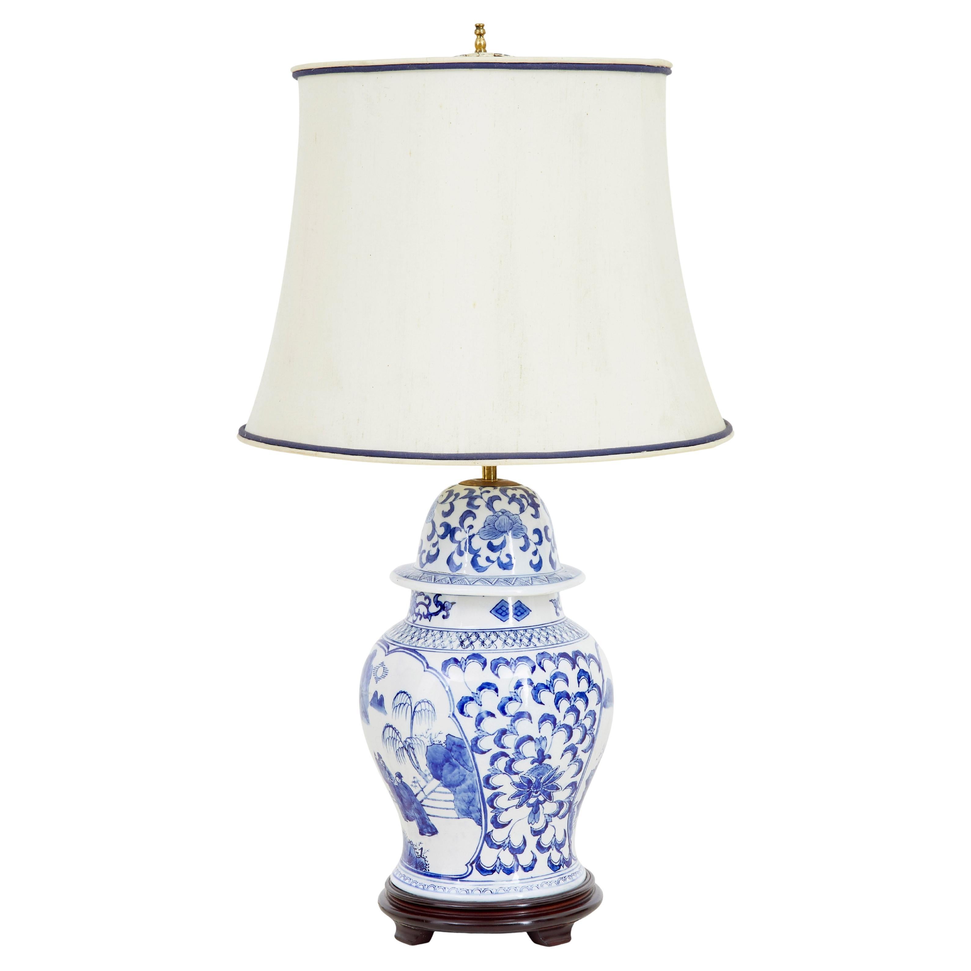 Lampada da tavolo decorativa con vaso di zenzero