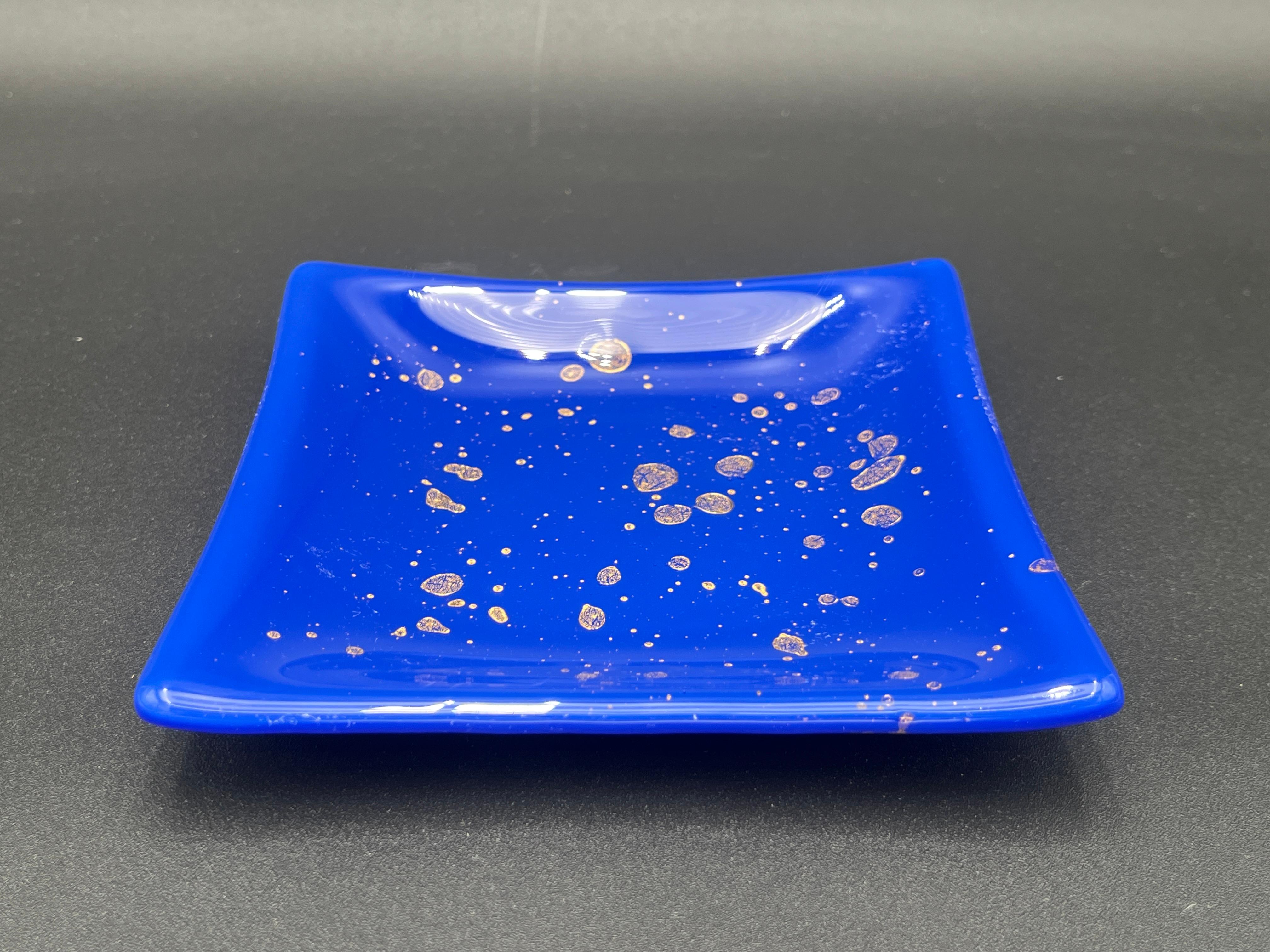 American Decorative Glass Dish with Gold Accents For Sale