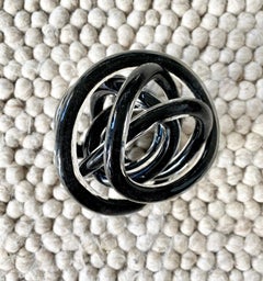 Decorative Glass Knot or Presse Papier, circa 1980s